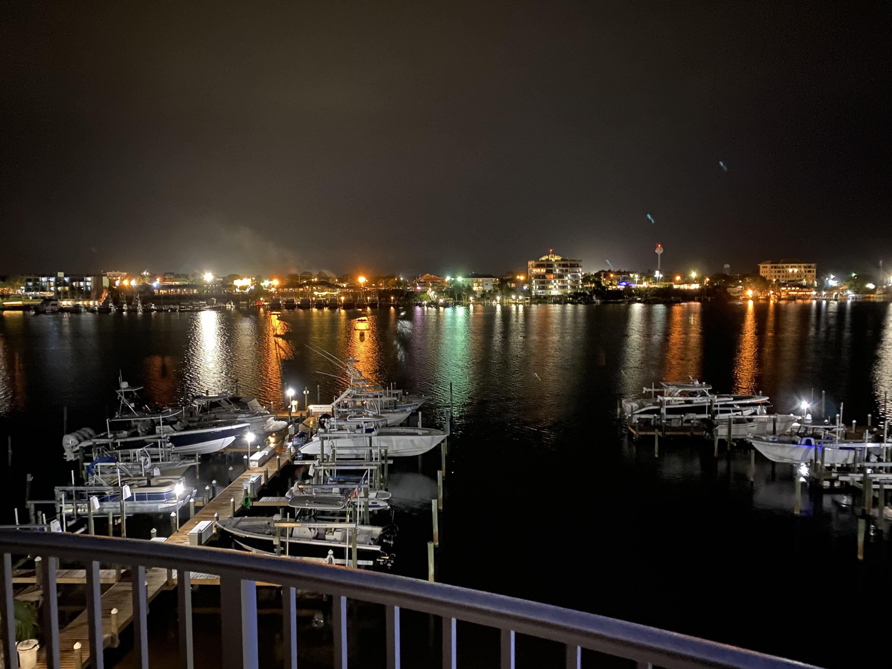 HARBOR LIGHTS - Residential