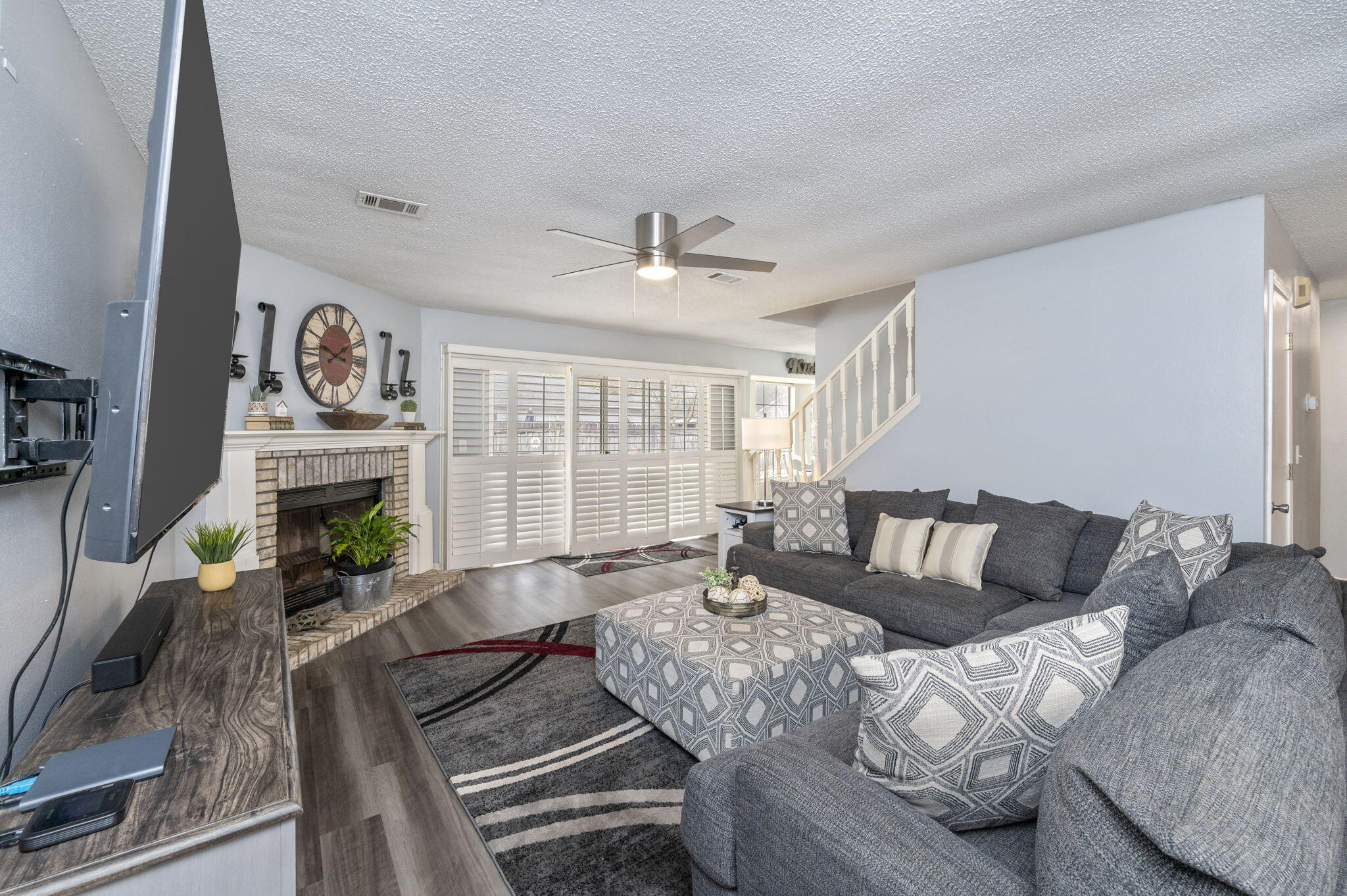 HOLLYROD PARK PH 2 - Residential