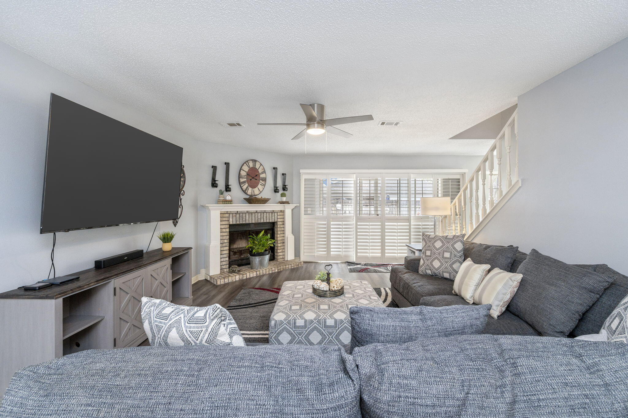 HOLLYROD PARK PH 2 - Residential