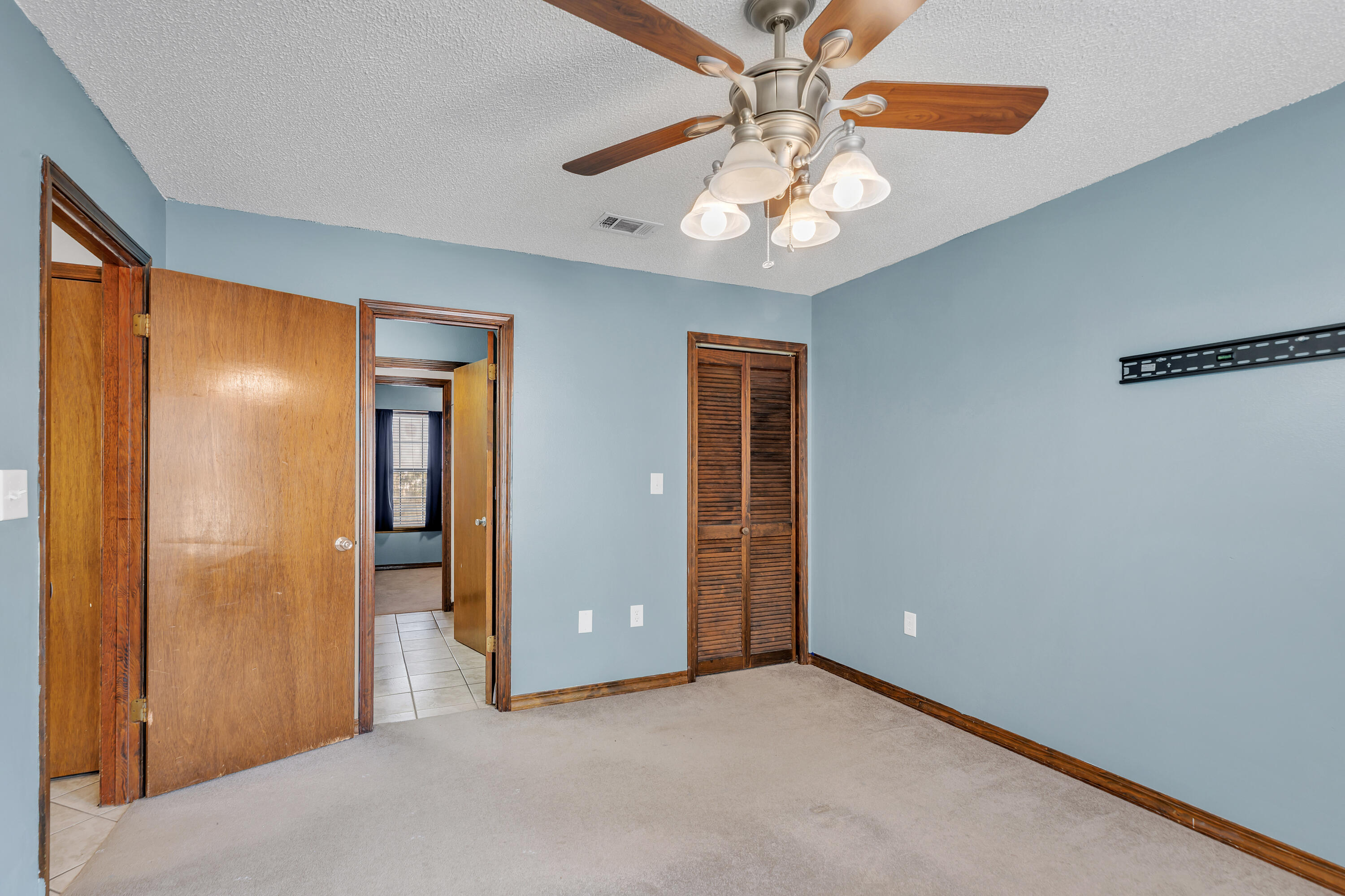 BEACONS BEND - Residential