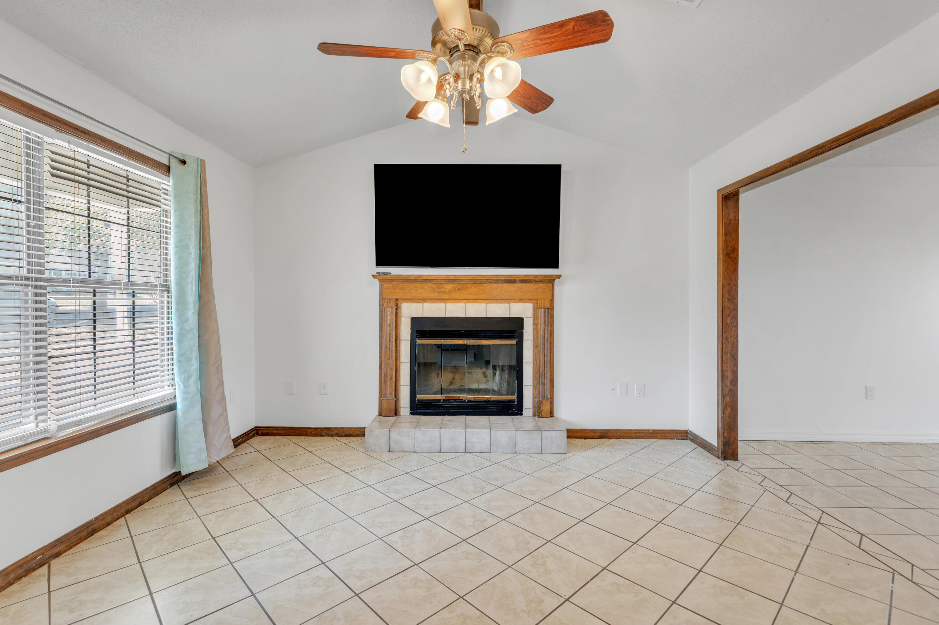 BEACONS BEND - Residential