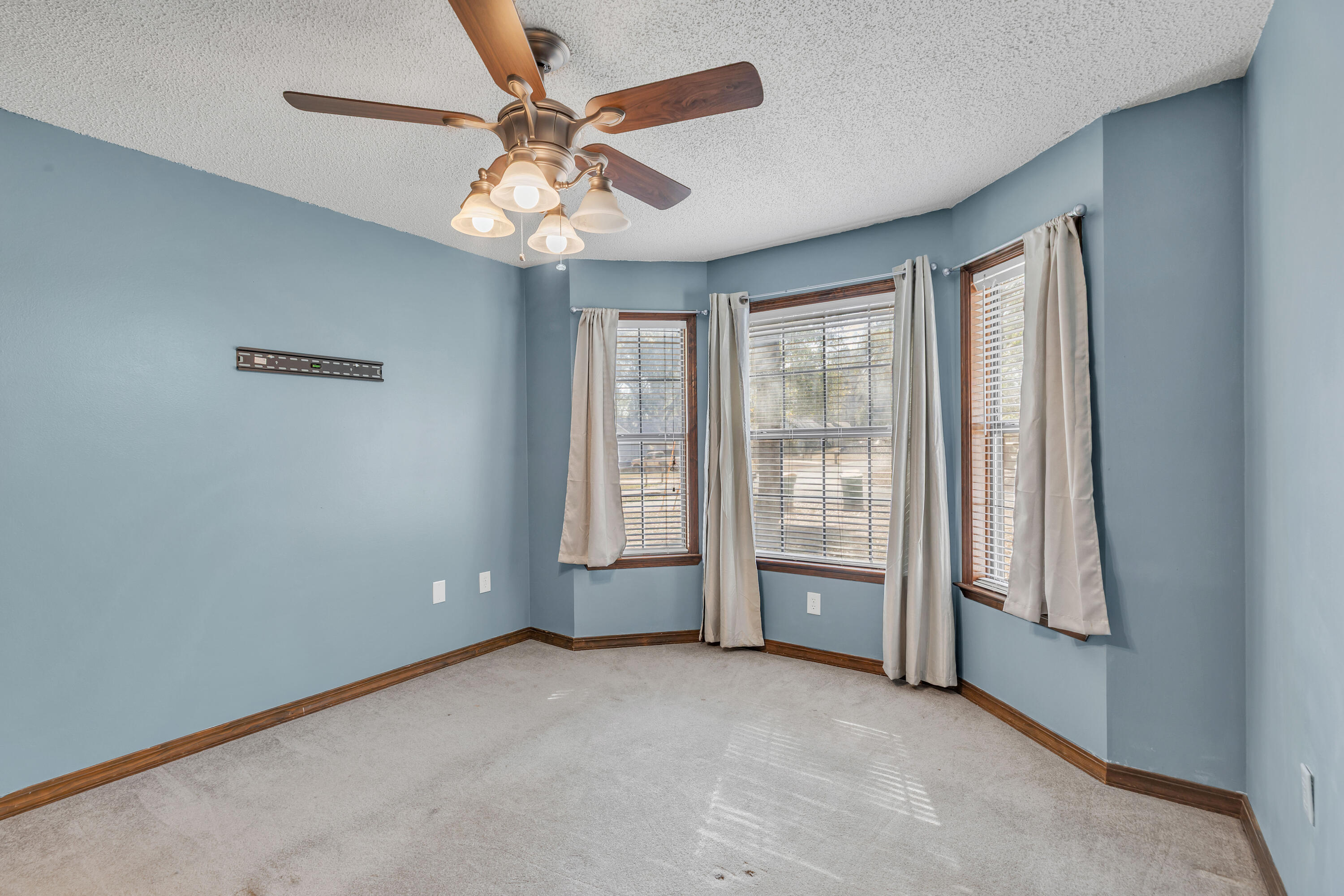 BEACONS BEND - Residential