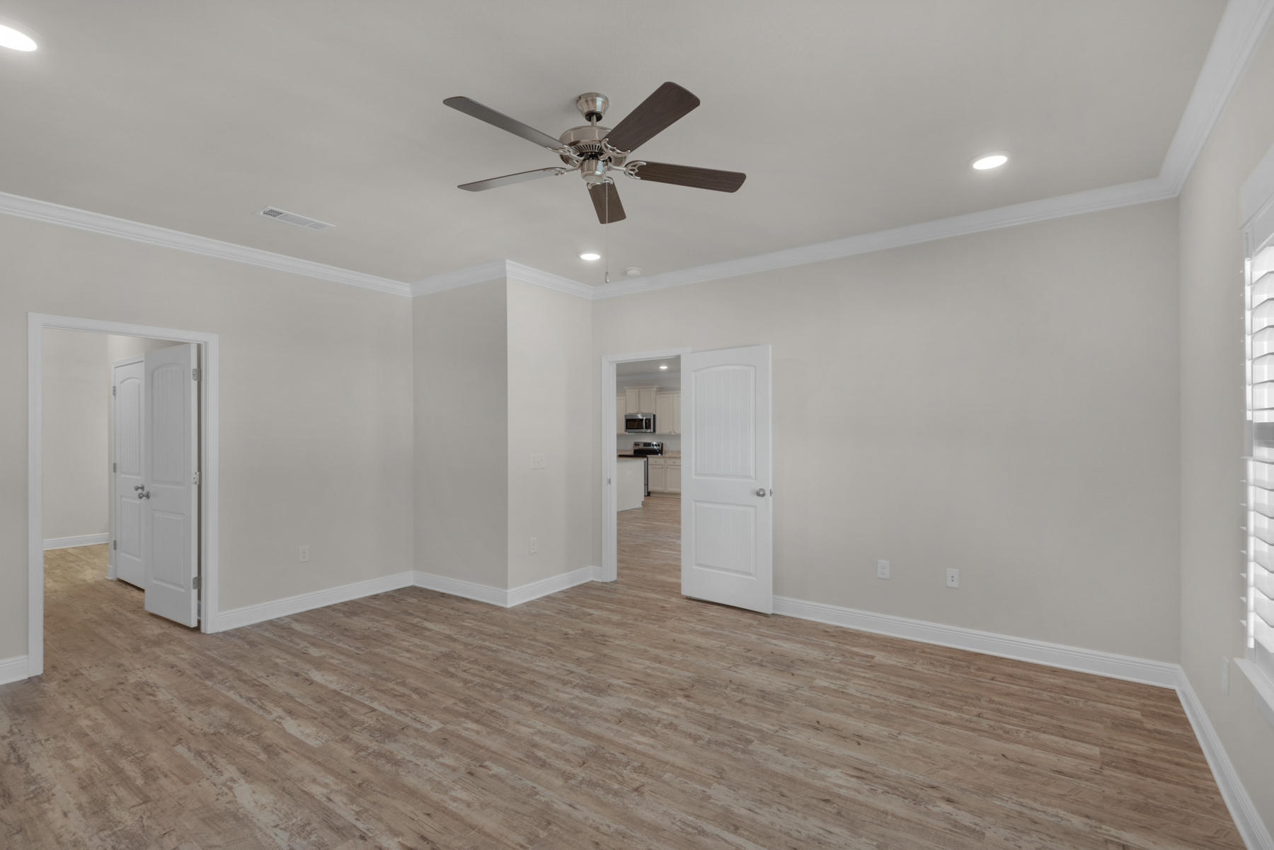 STONEGATE - Residential