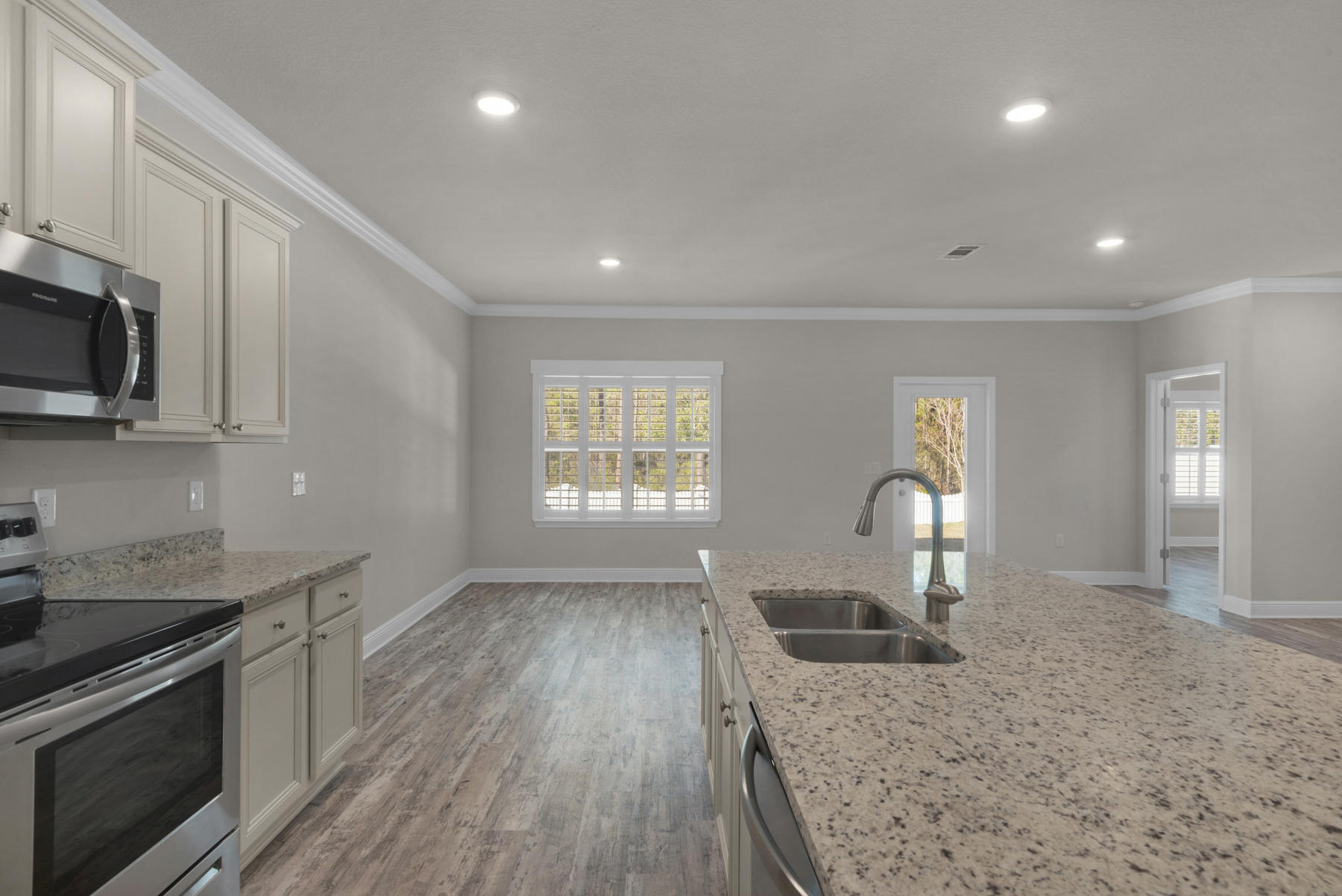 STONEGATE - Residential