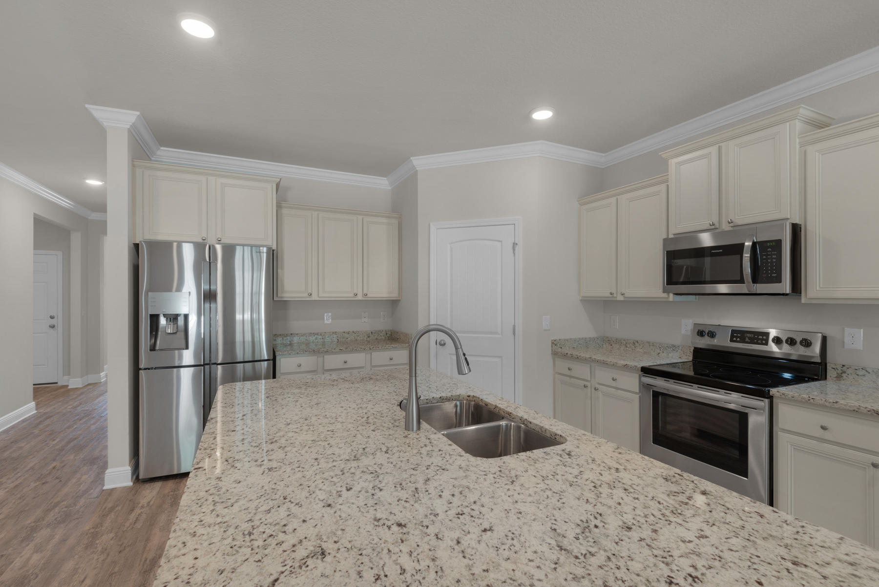 STONEGATE - Residential