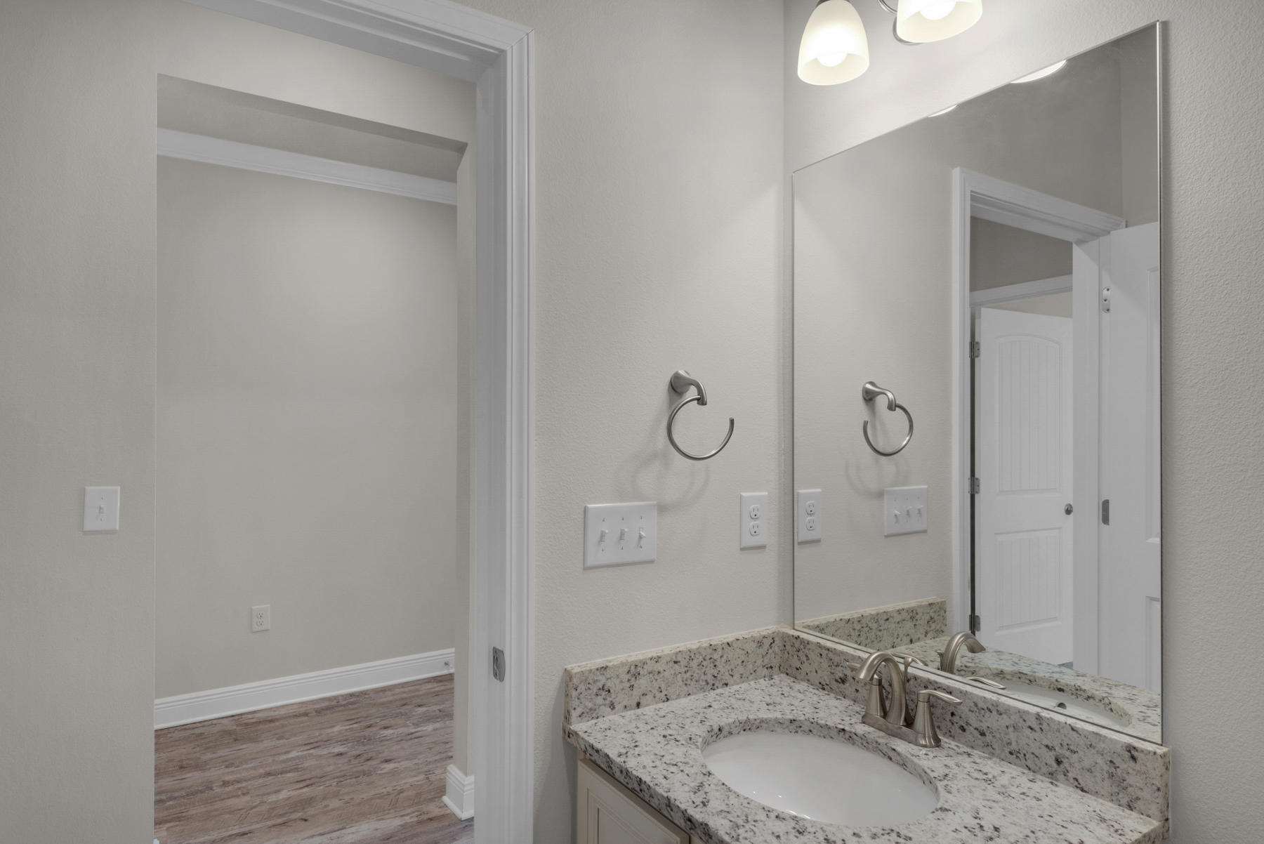 STONEGATE - Residential