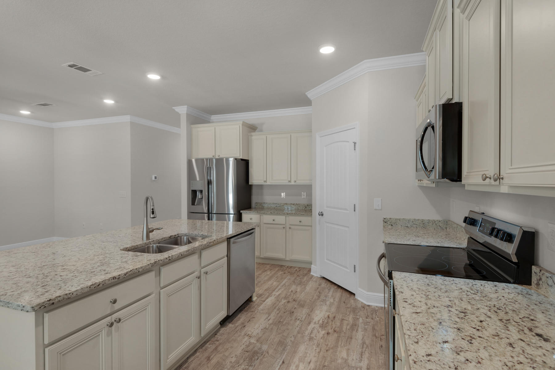 STONEGATE - Residential