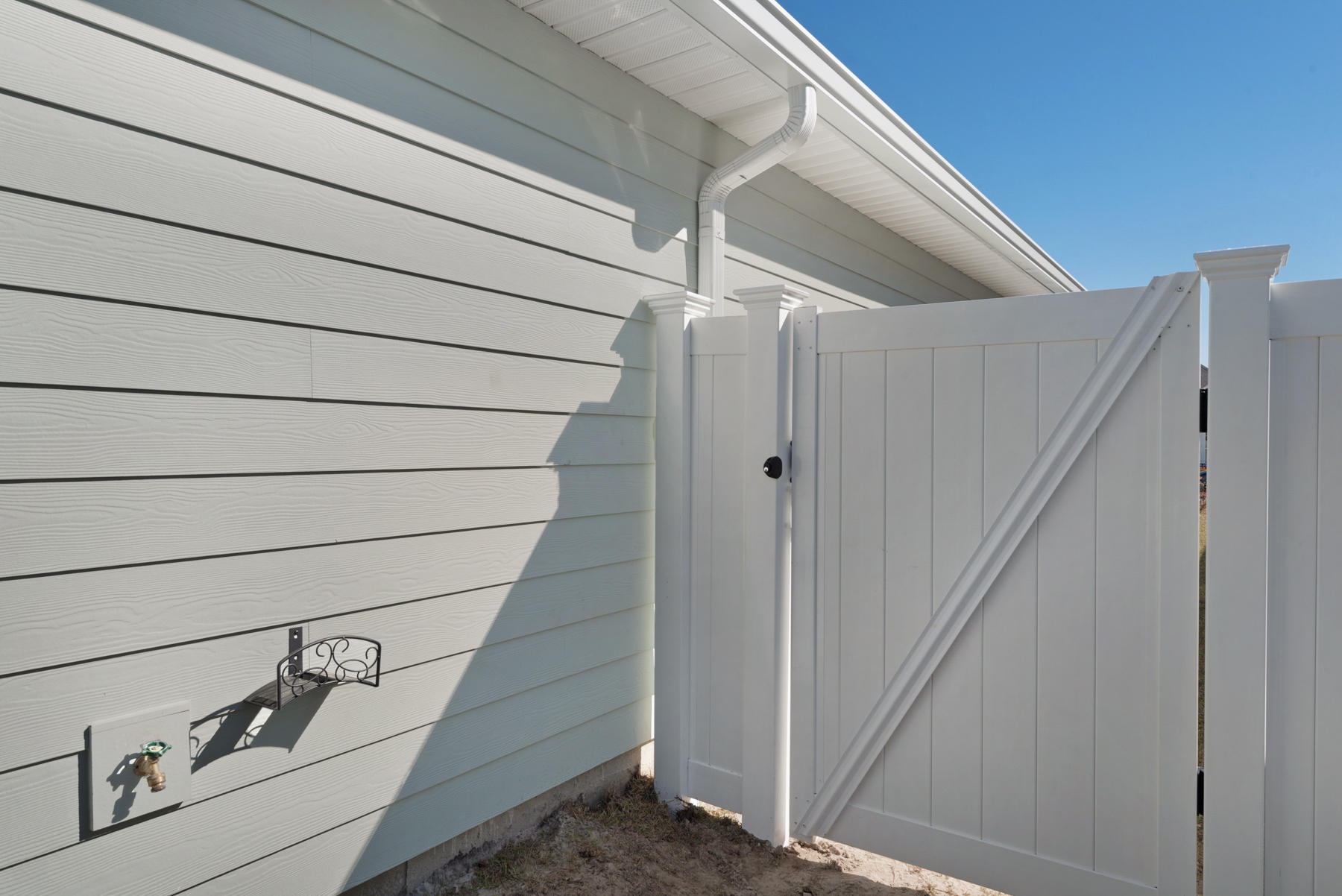 STONEGATE - Residential