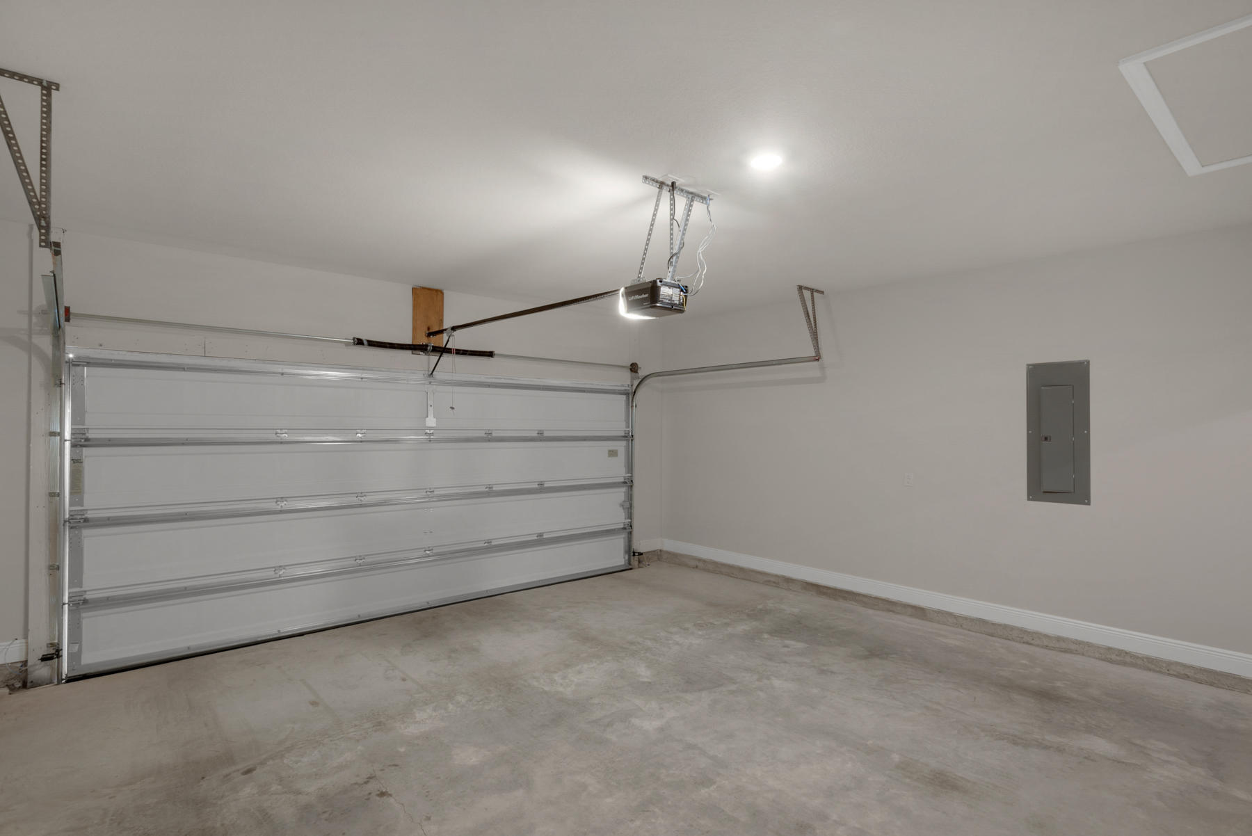 STONEGATE - Residential