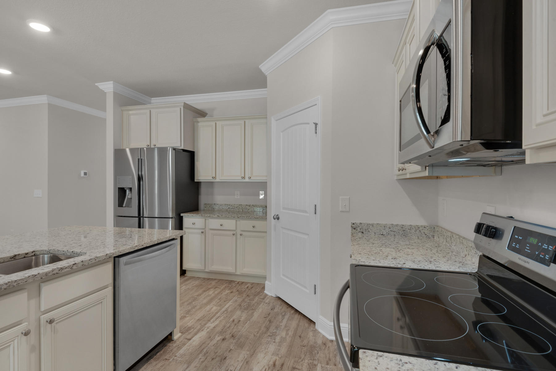 STONEGATE - Residential