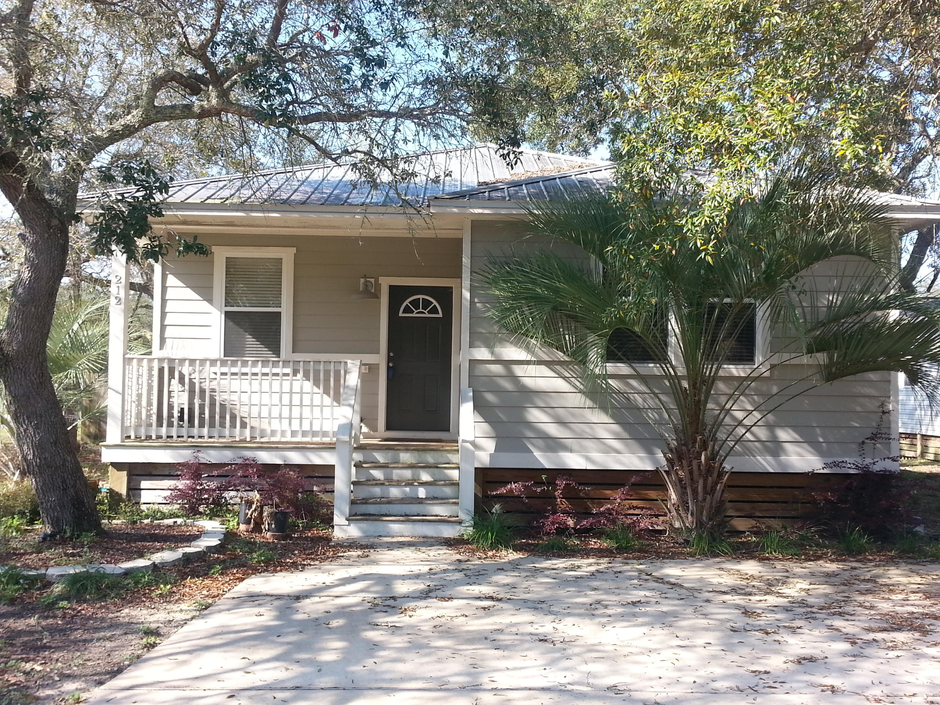 PRICE REDUCED!!!! Don't miss this opportunity!!! Beautiful 4 bedrooms, 2 bathrooms home in a large corner lot!!! Centrally located, less than 10 minutes away from beautiful white sandy beaches!!! Great floor plan!! New carpet as of October, 2015!! Fenced backyard. This house has so much to offer!!!
