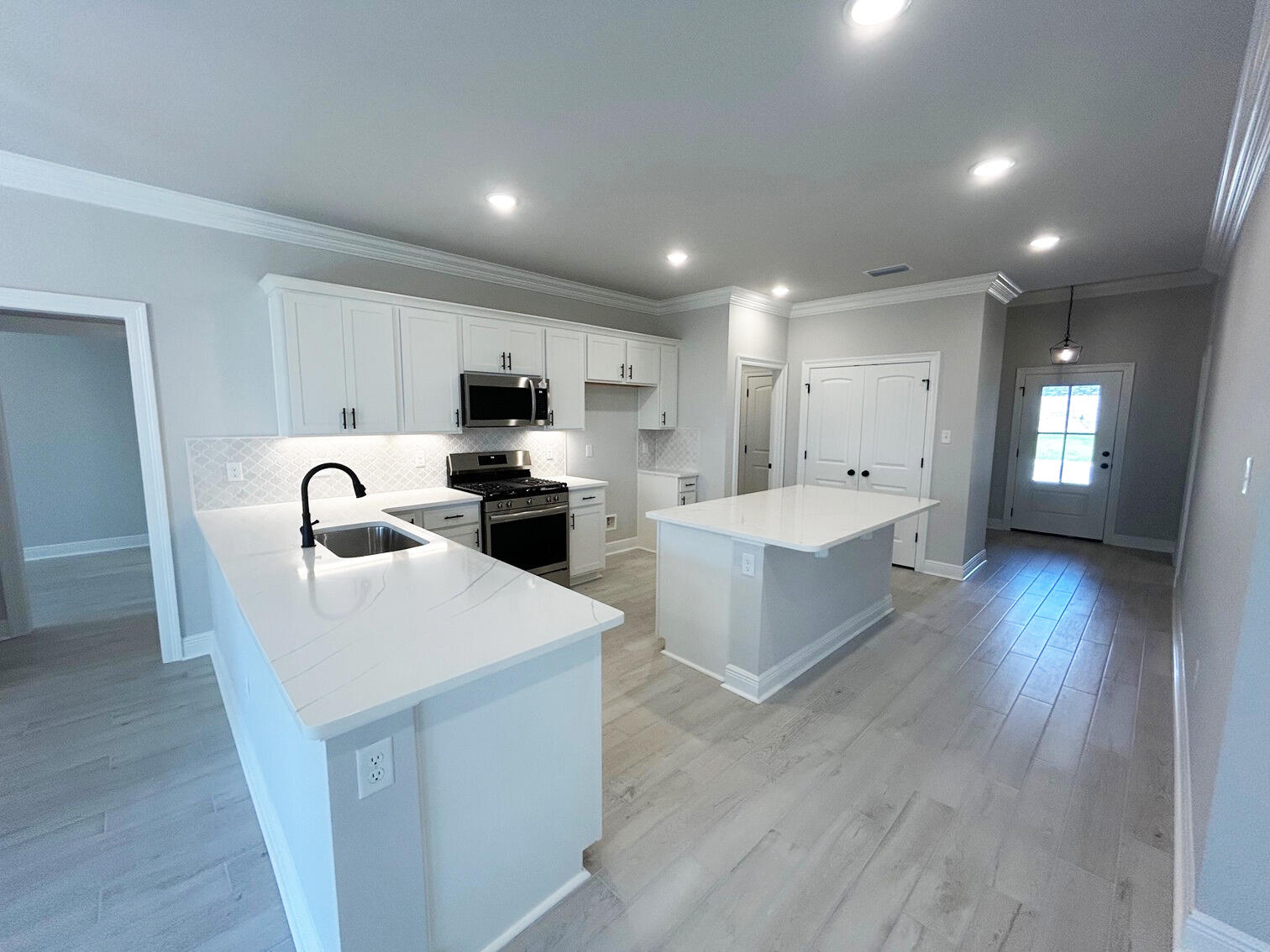 THE BLUFFS AT LAFAYETTE - Residential