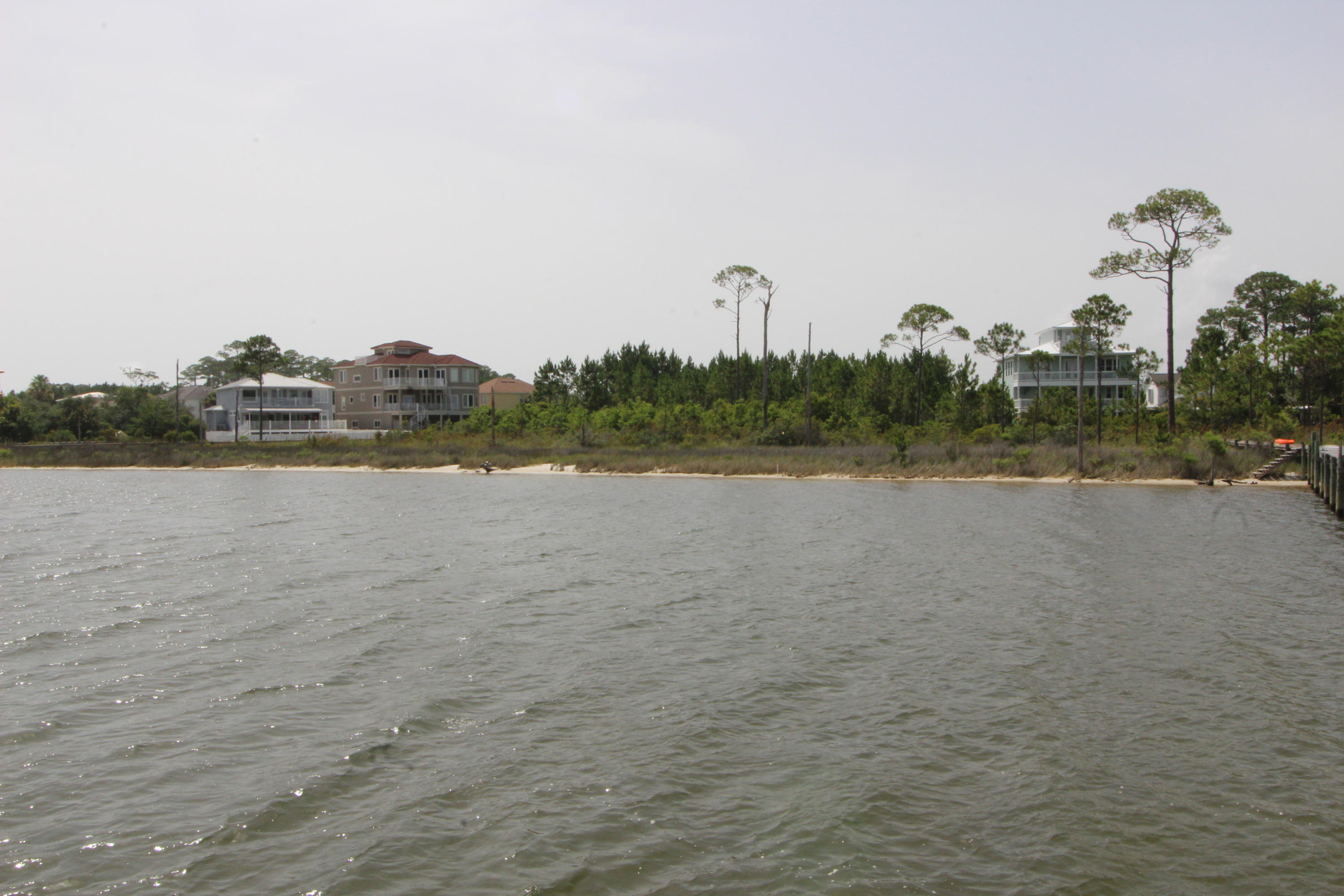 SPARKLING WATERS - Land