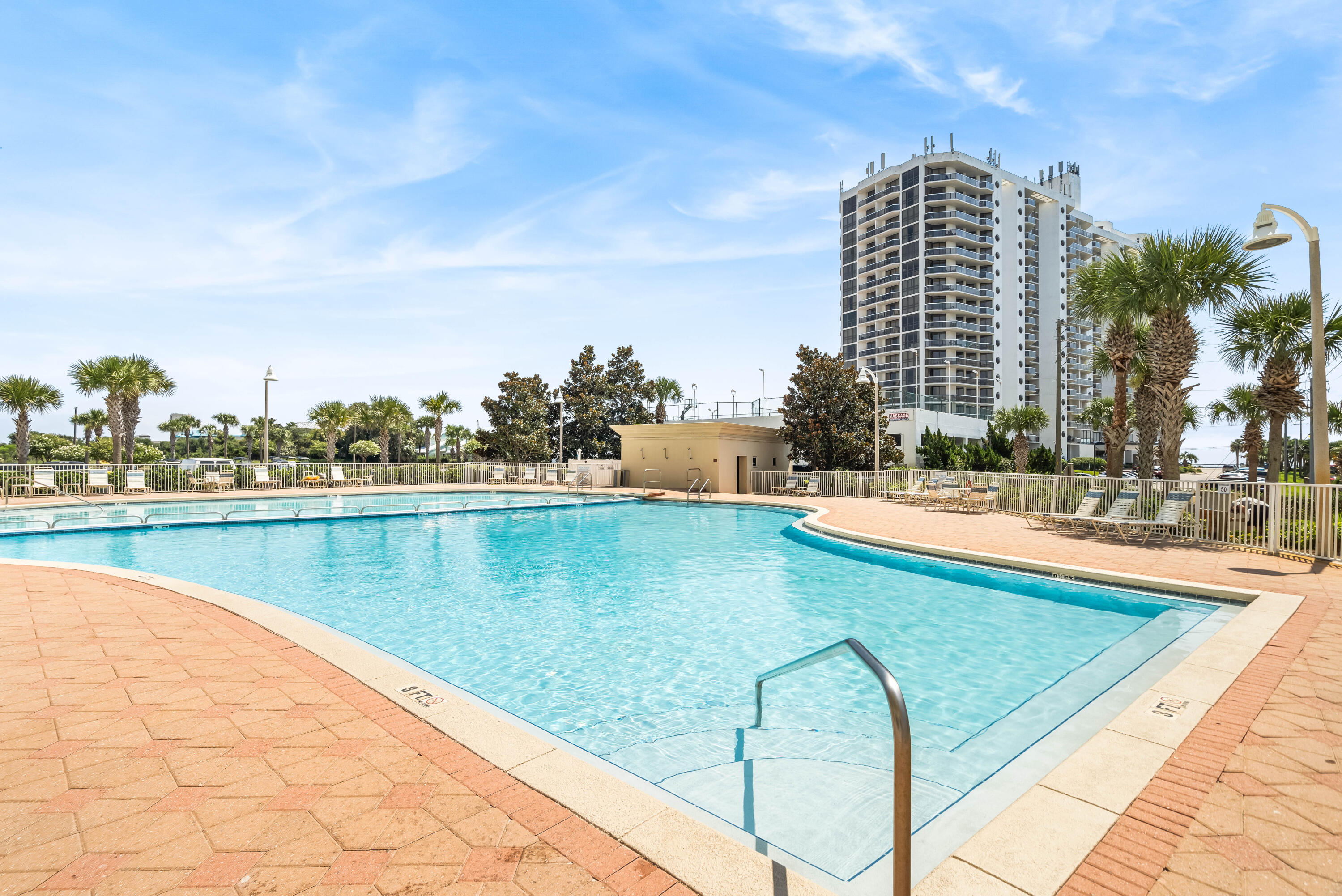 ARIEL DUNES II - Residential
