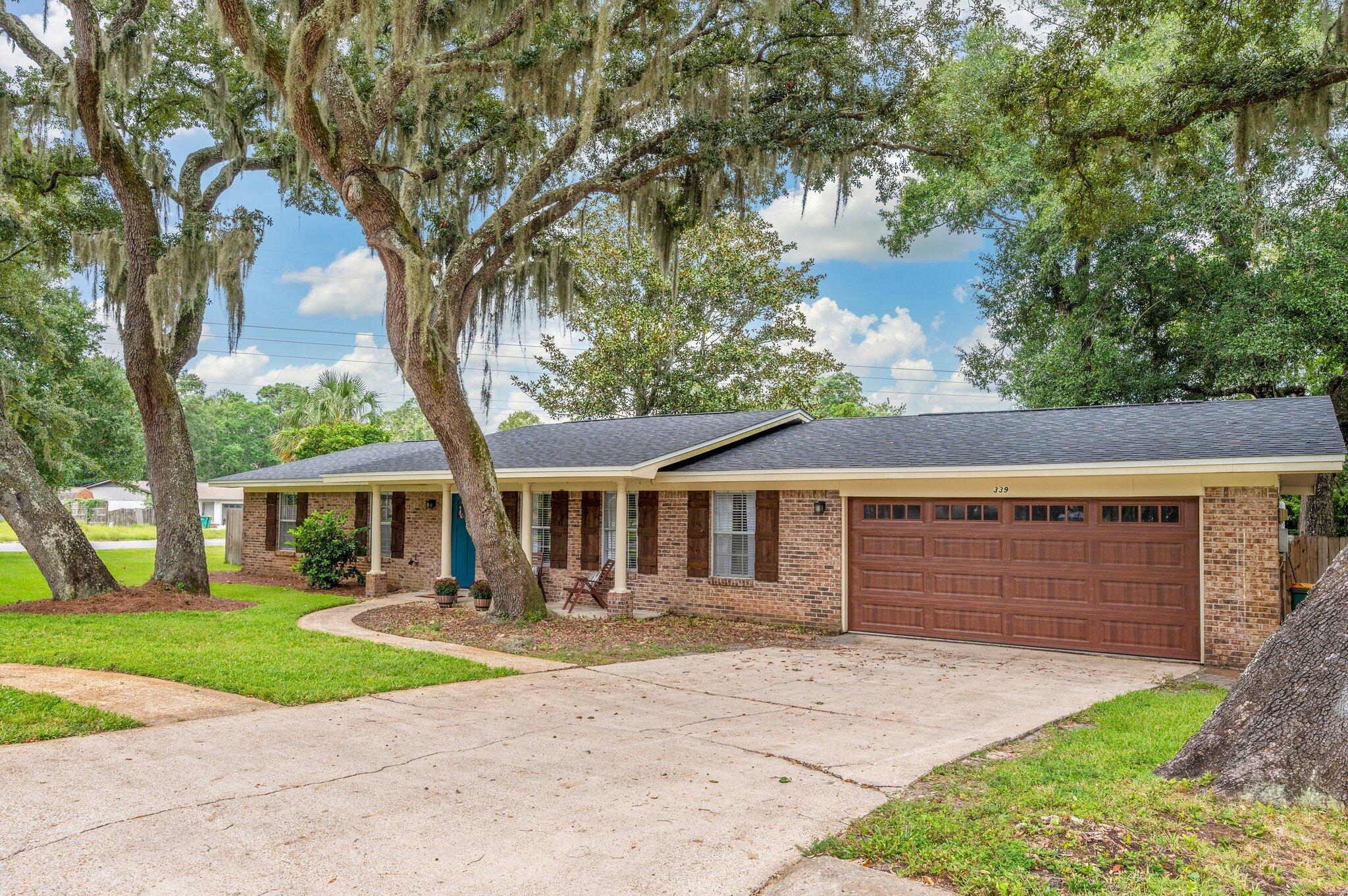 Under contract with a KICK OUT CLAUSE in place! Discover your dream home in the coveted Northgate neighborhood! This charming three-bedroom, two-bath residence sits proudly on a sprawling half-acre corner lot, offering both space and serenity in a picturesque setting. Step inside to find a lovingly updated interior that radiates warmth and modern elegance. The open-concept living space is perfect for family gatherings and entertaining friends. The heart of the home boasts an updated kitchen, a haven for any home chef. With sleek countertops, stainless steel appliances, and ample storage, preparing delicious meals has never been easier. Enjoy the luxury of brand-new flooring throughout the entire home. It adds a touch of sophistication and complements the home's overall aesthetic. This property backs up to the tranquil Gap Creek, providing a peaceful backdrop and a sense of nature's embrace. The huge lot offers endless possibilities for gardening, play, or even expansion.Countless upgrades have been thoughtfully integrated, ensuring that this home is move-in ready. From modern fixtures to energy-efficient features, this residence is designed for your comfort. The Northgate neighborhood is renowned for its beauty and sense of community. Residents here enjoy proximity to top-rated schools, shopping, dining, and recreational opportunities. With the serene Gap Creek as your neighbor, you'll relish the soothing sounds of nature and the serenity of a corner lot.
Don't miss the chance to call this Northgate gem your own! Contact us today to schedule a private tour and make this house your forever home.
Features:
Roof- 2023
HVAC- 2023
Hot Water Heater- 2012
New garage door- 2019
* see buyers packet for more info.*
No Flood Insurance needed.