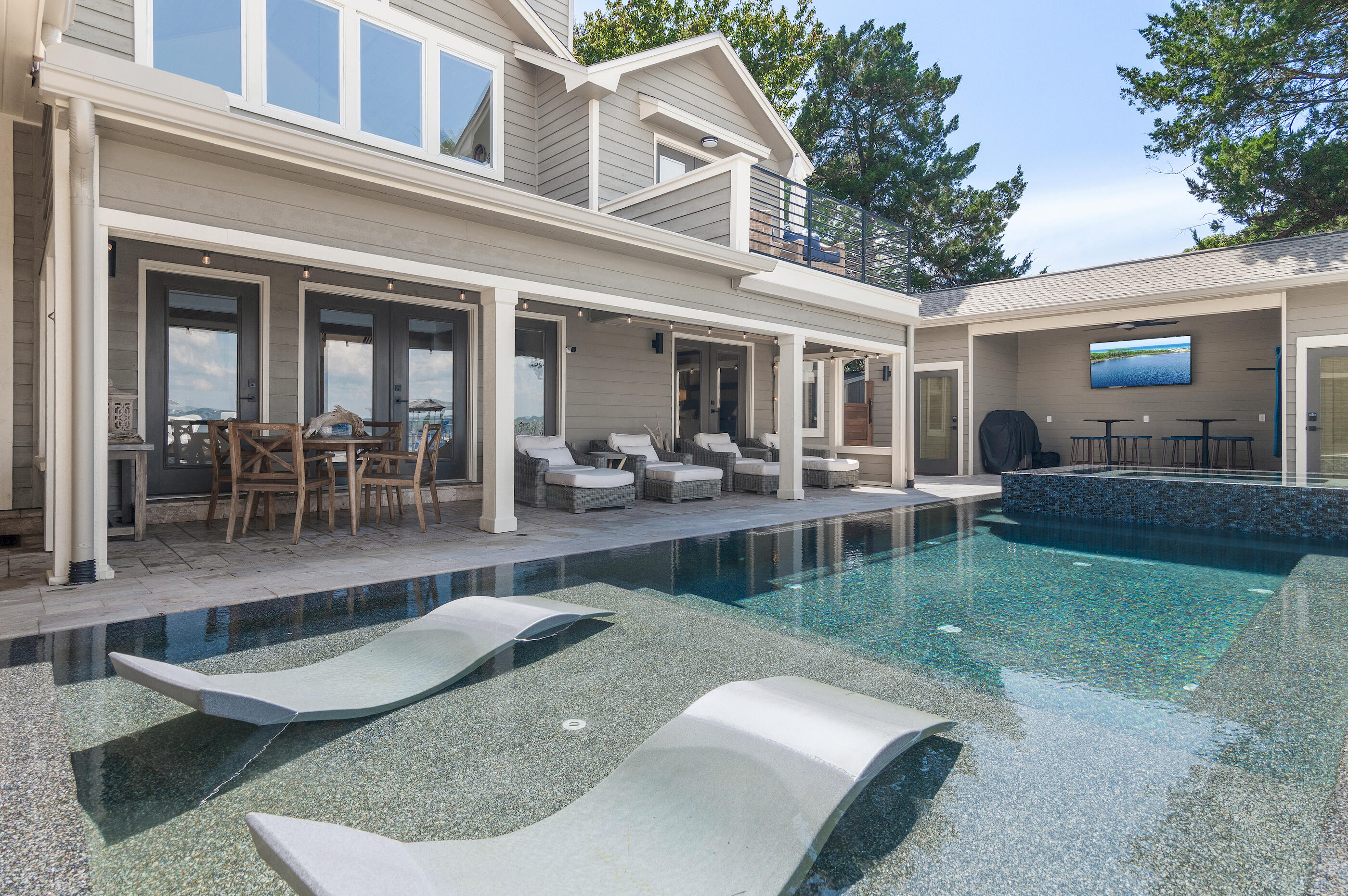 HOLIDAY SHORES ESTATES 1ST ADDN - Residential