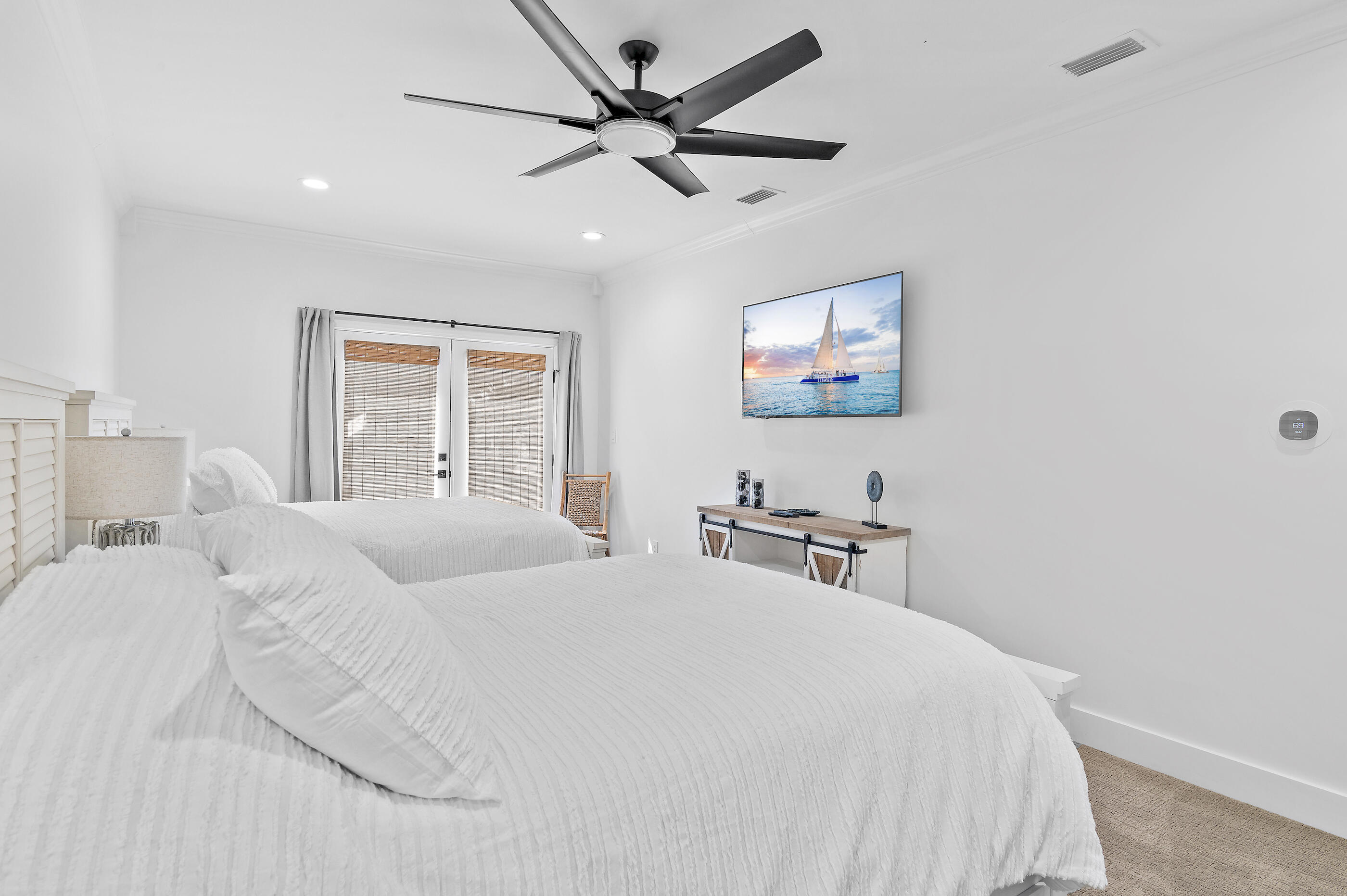 HOLIDAY SHORES ESTATES 1ST ADDN - Residential