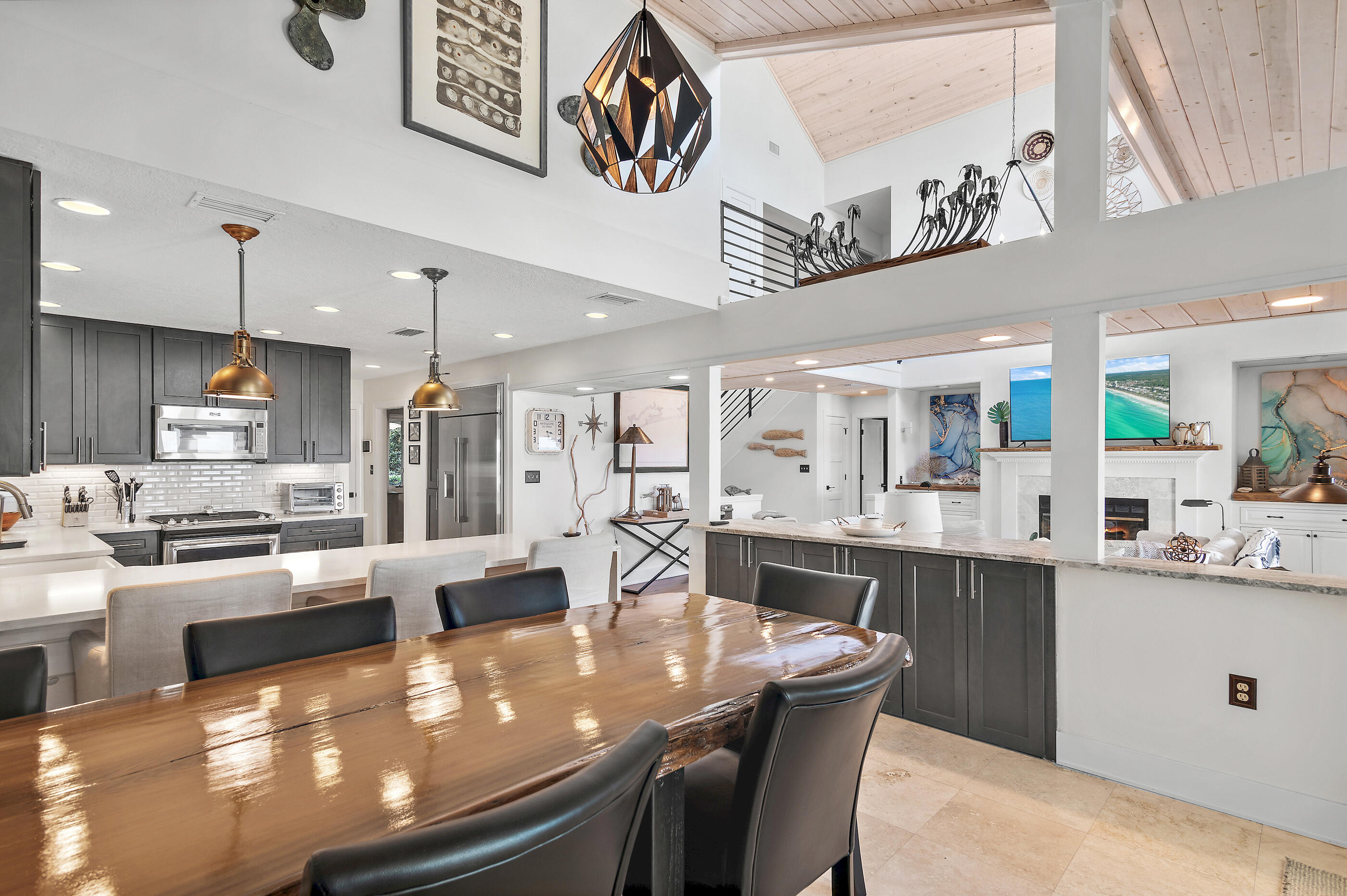 HOLIDAY SHORES ESTATES 1ST ADDN - Residential
