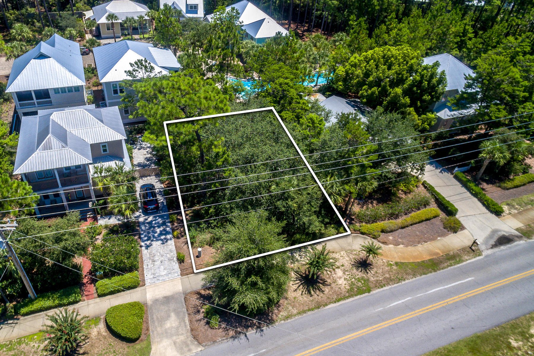 COTTAGES AT EASTERN LAKE - Land