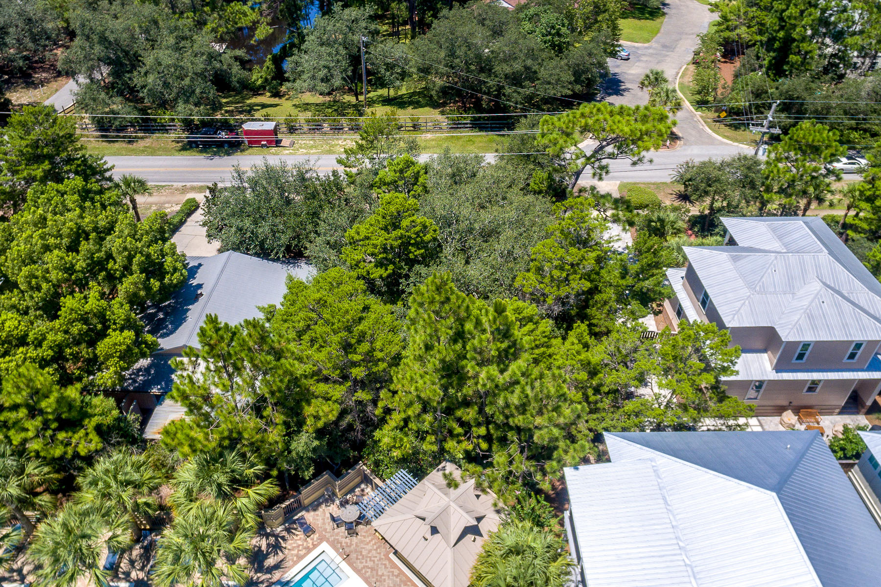 COTTAGES AT EASTERN LAKE - Land
