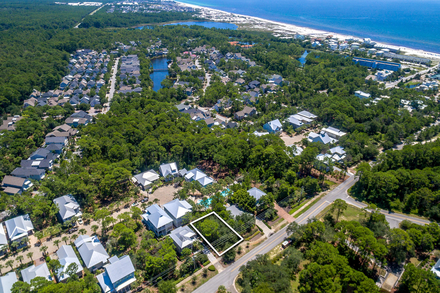 COTTAGES AT EASTERN LAKE - Land