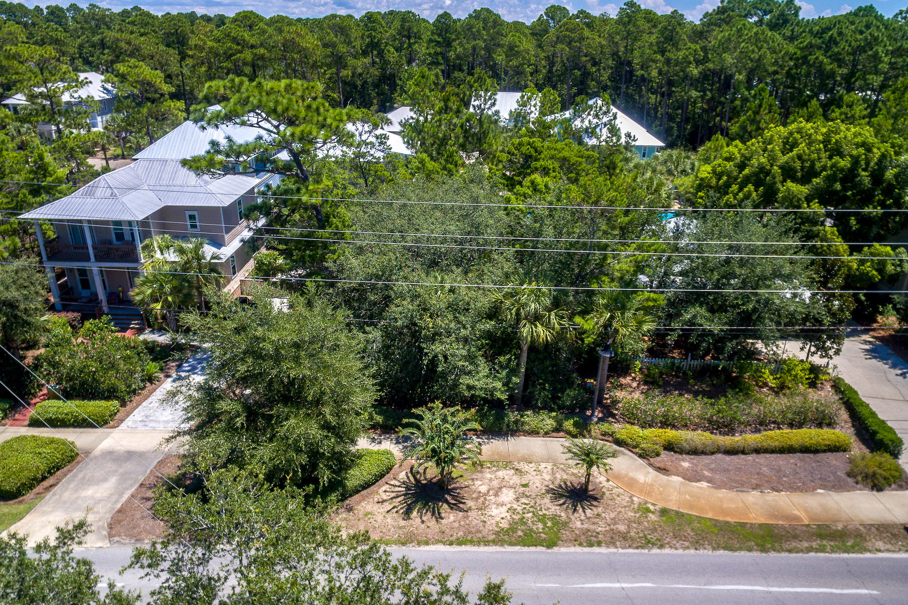 COTTAGES AT EASTERN LAKE - Land
