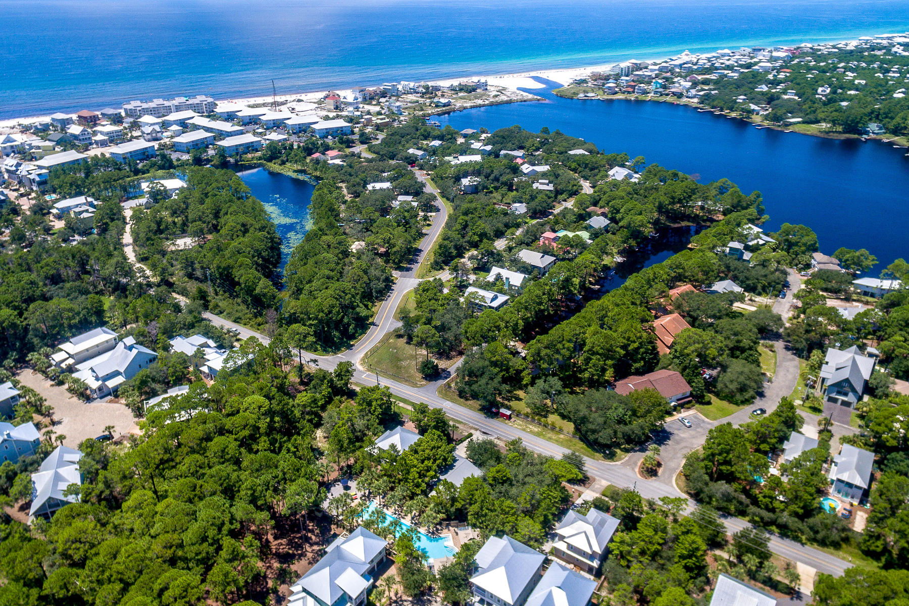 COTTAGES AT EASTERN LAKE - Land