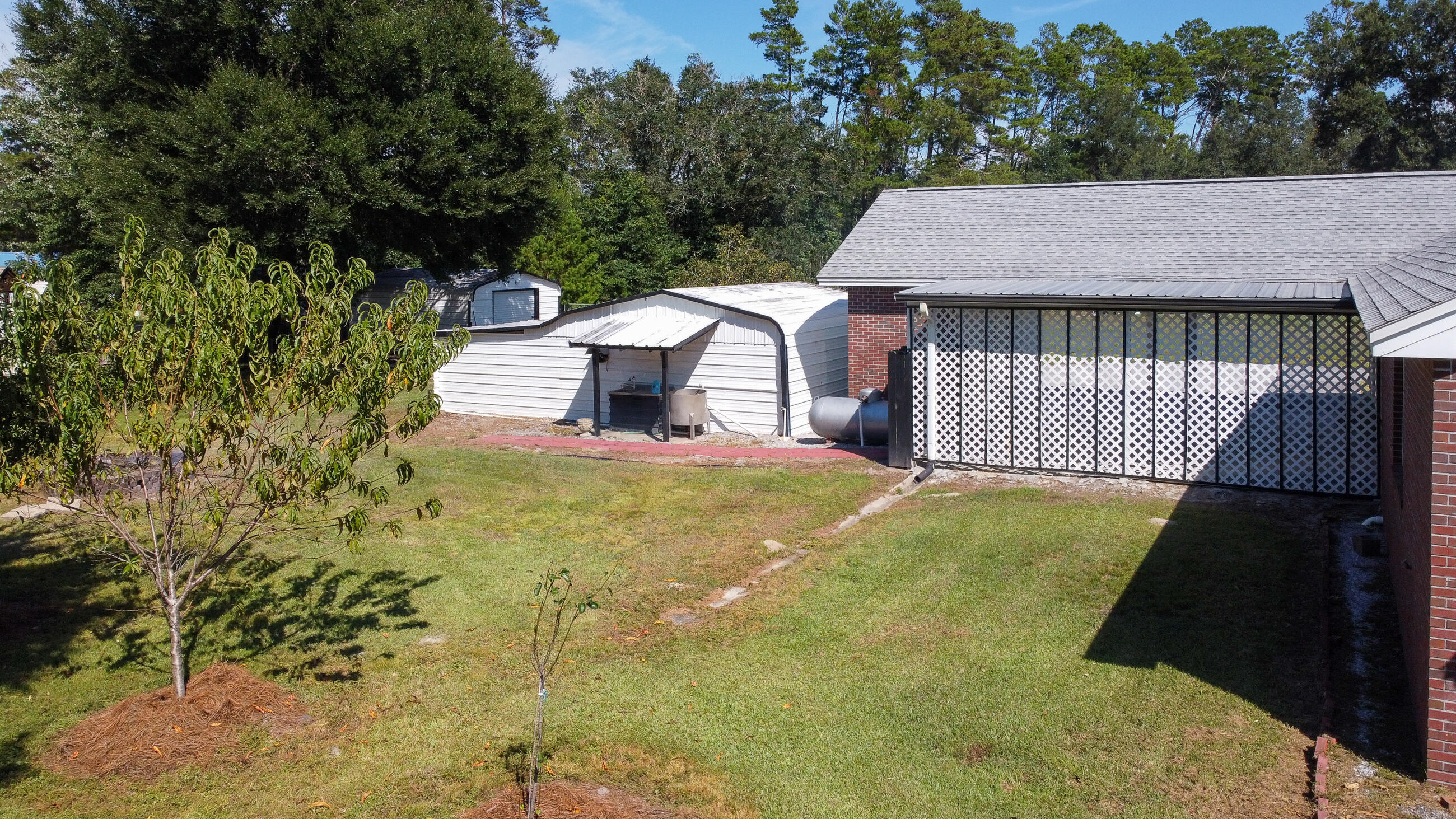 NO RECORDED SUBDIVISION - Residential