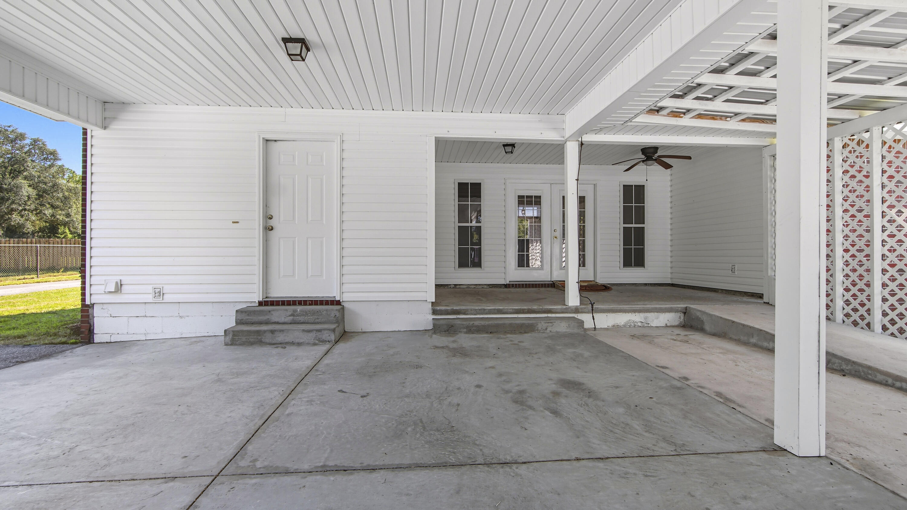 NO RECORDED SUBDIVISION - Residential