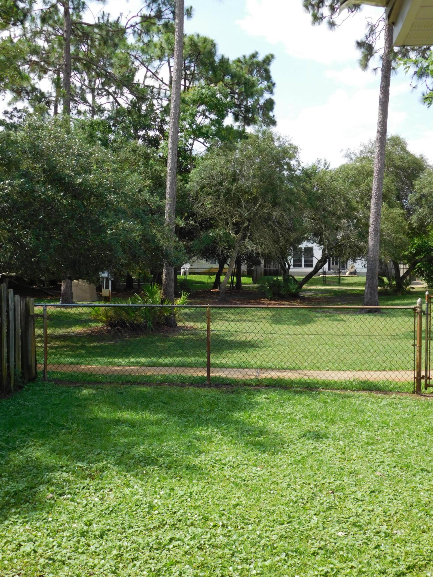 SHALIMAR COTTAGES - Residential