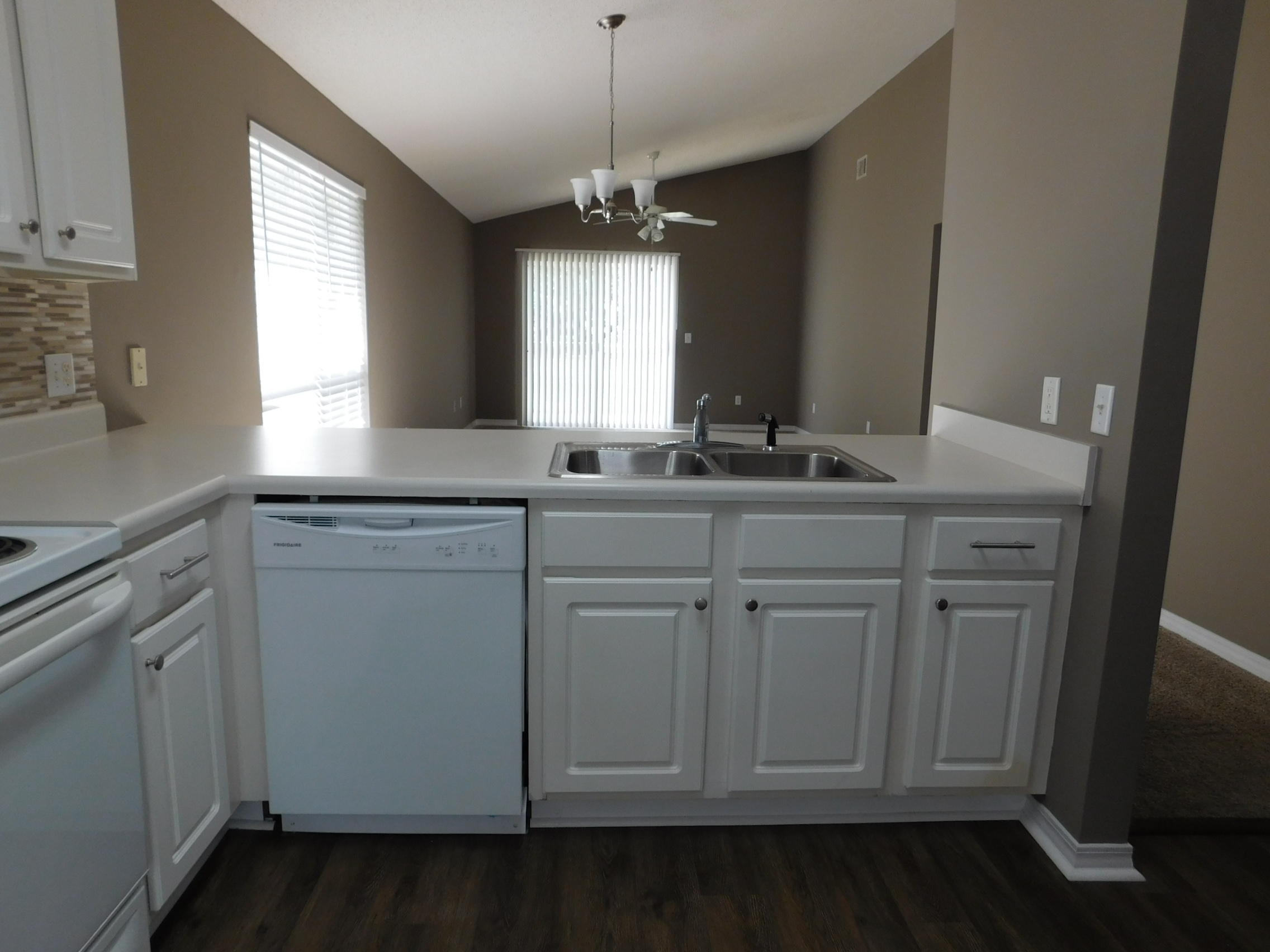 SHALIMAR COTTAGES - Residential