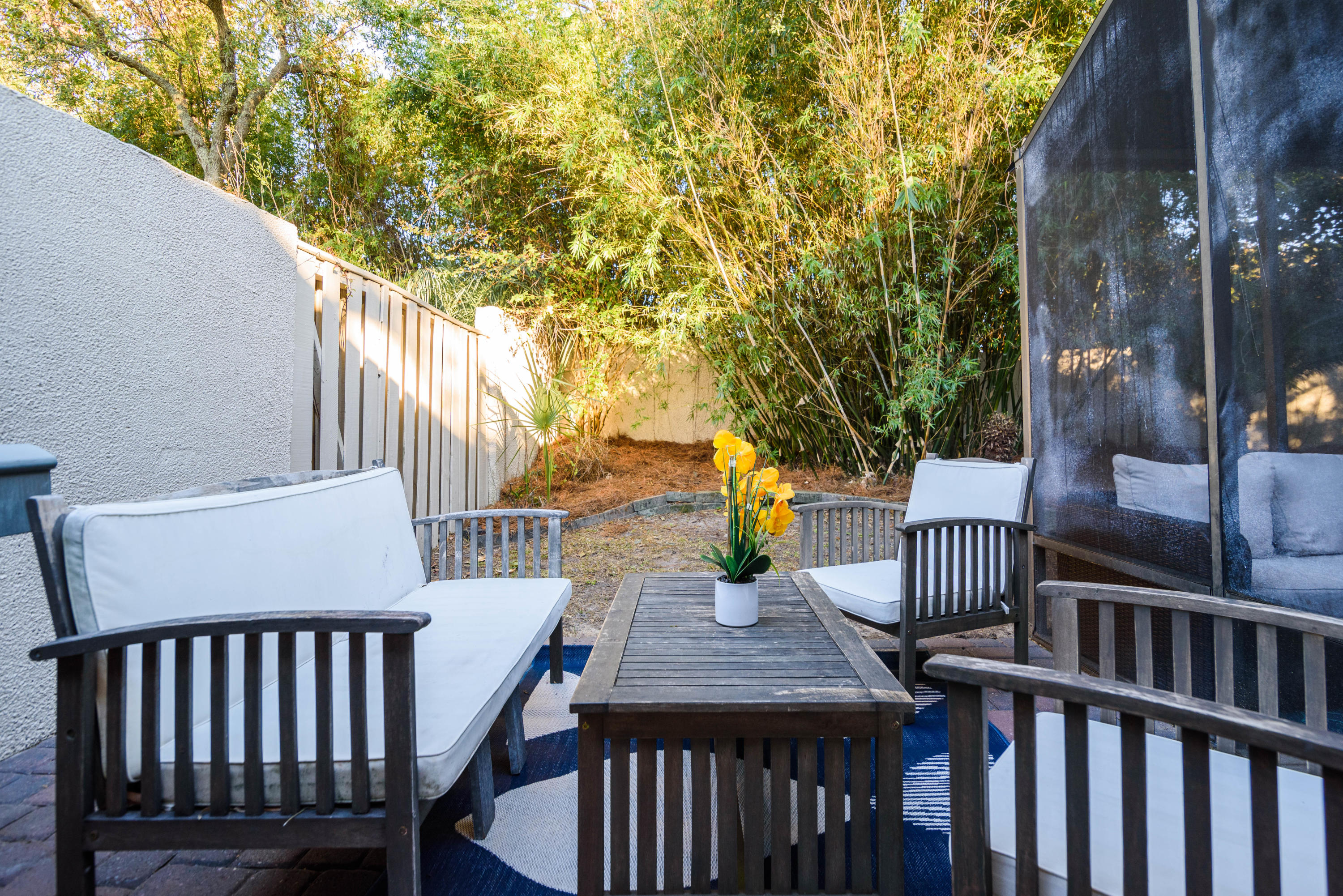 LINKSIDE VILLAGE UNIT 1 - Residential