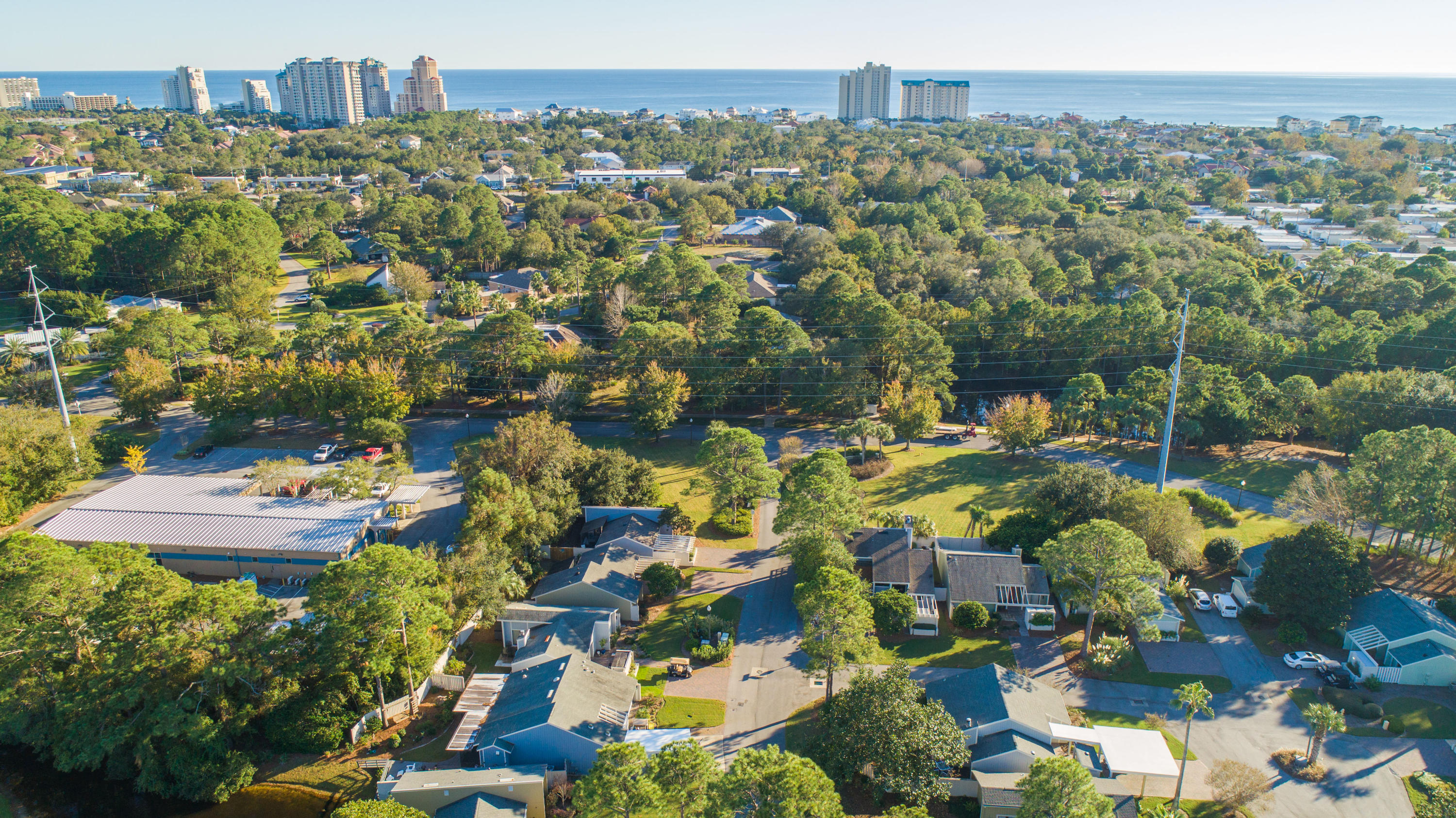 LINKSIDE VILLAGE UNIT 1 - Residential