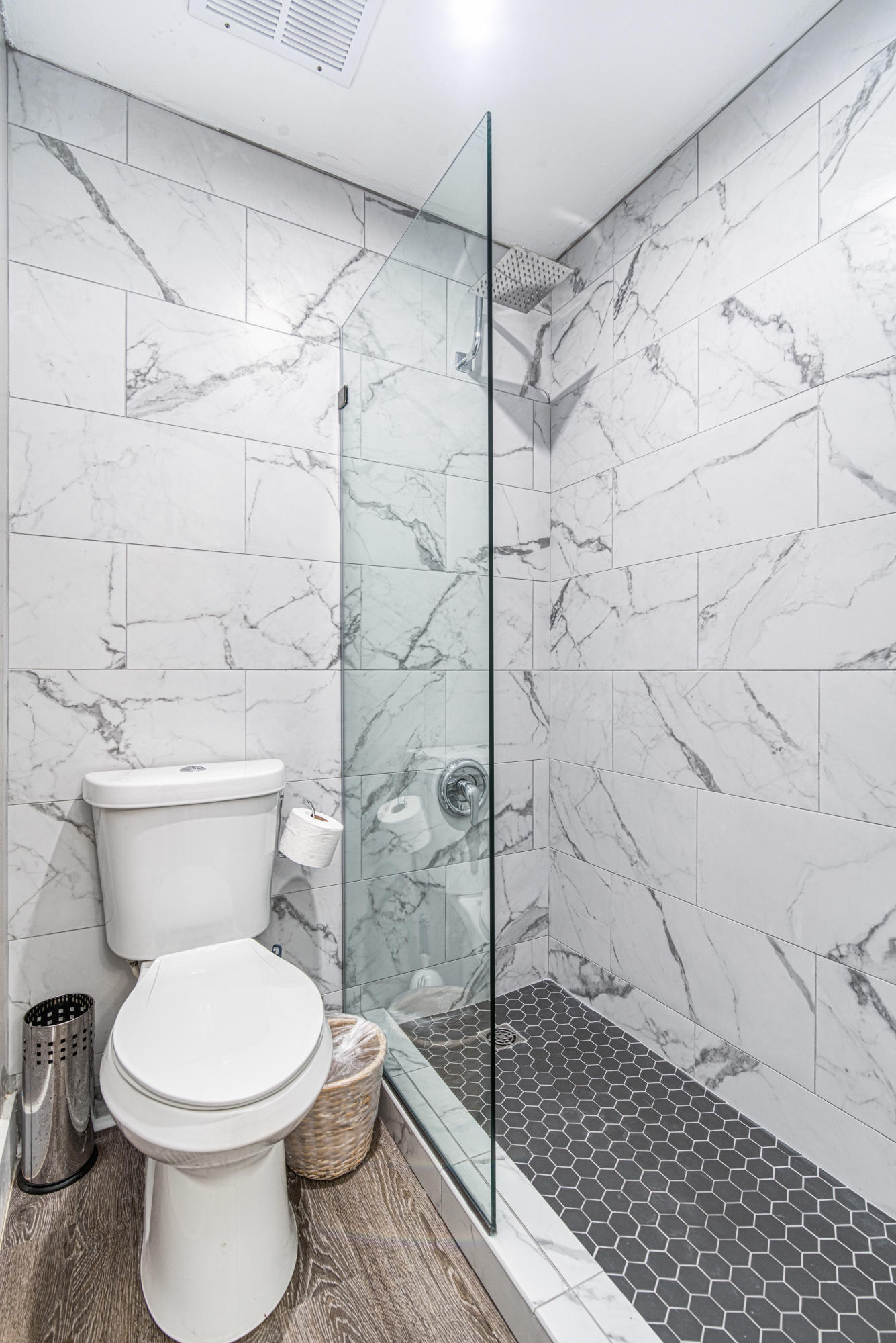 LINKSIDE VILLAGE UNIT 1 - Residential