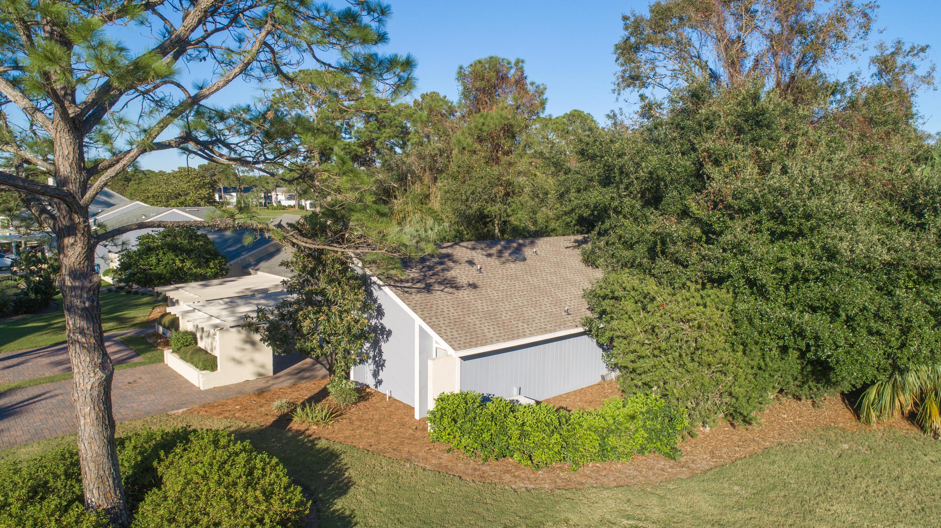 LINKSIDE VILLAGE UNIT 1 - Residential