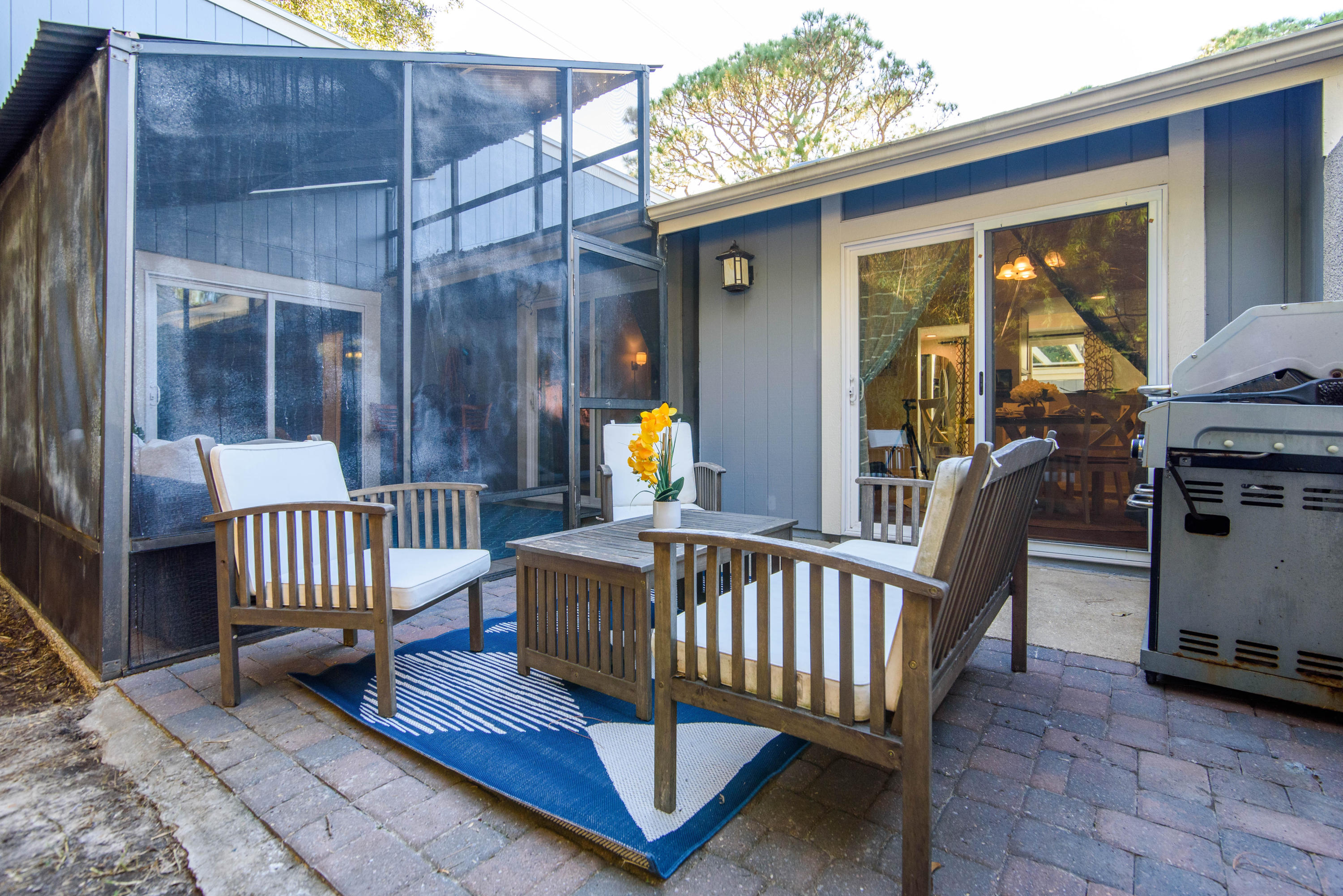 LINKSIDE VILLAGE UNIT 1 - Residential