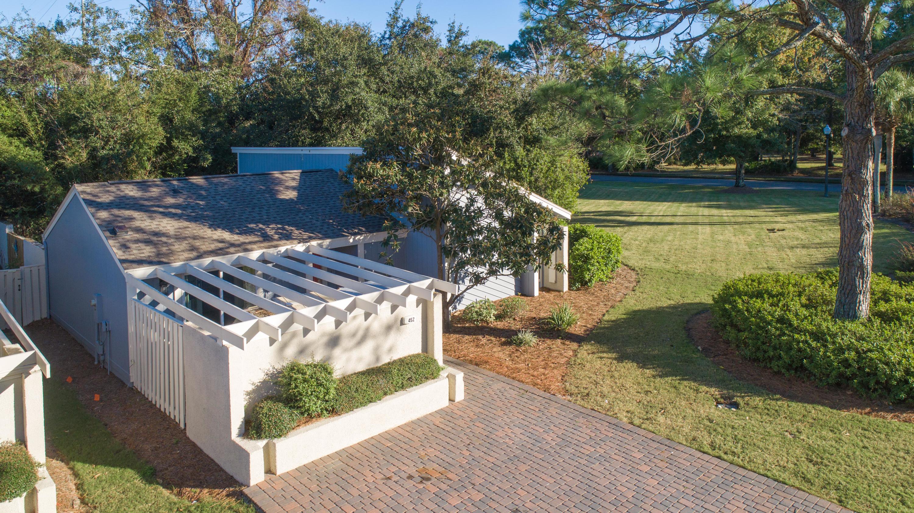 LINKSIDE VILLAGE UNIT 1 - Residential