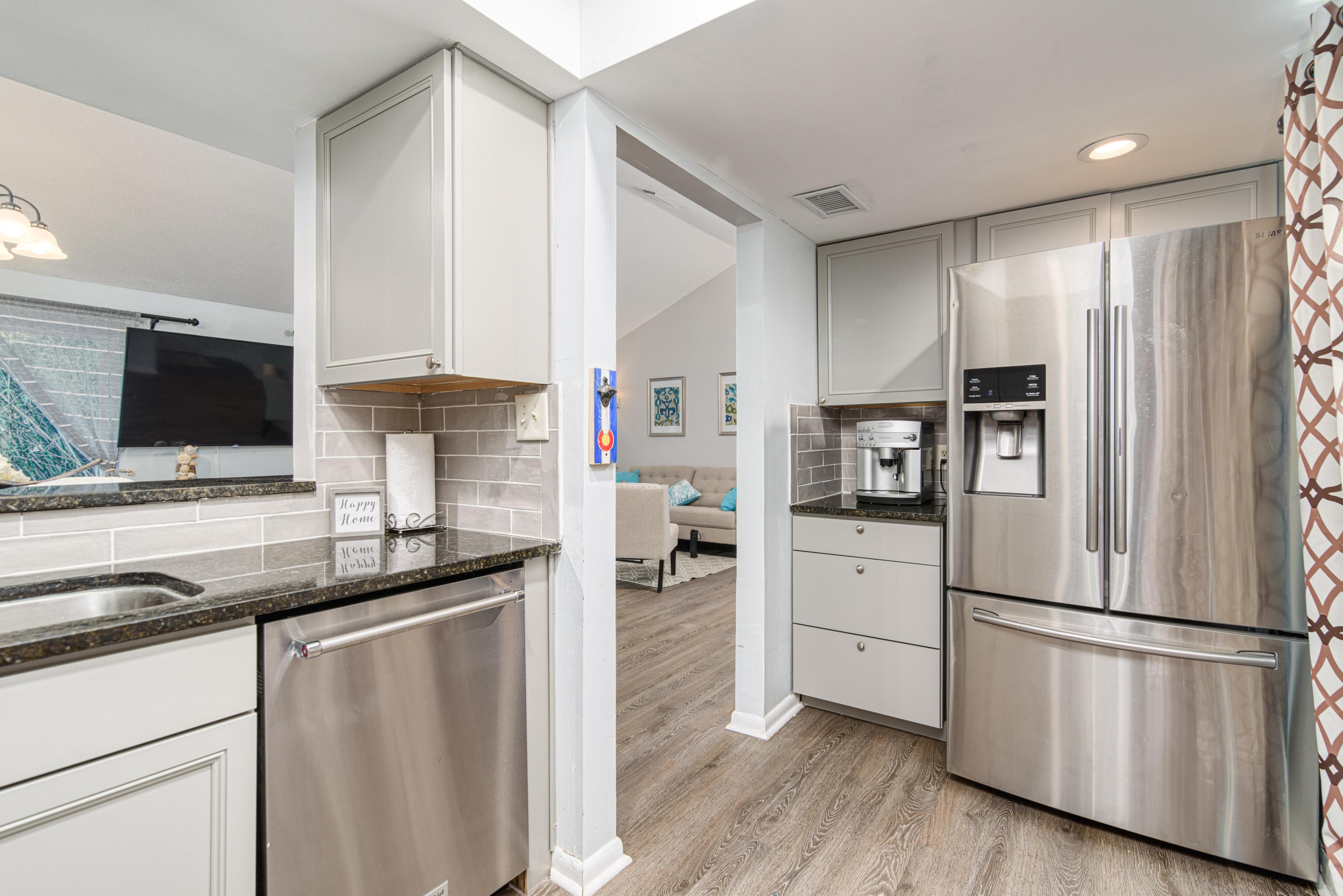 LINKSIDE VILLAGE UNIT 1 - Residential