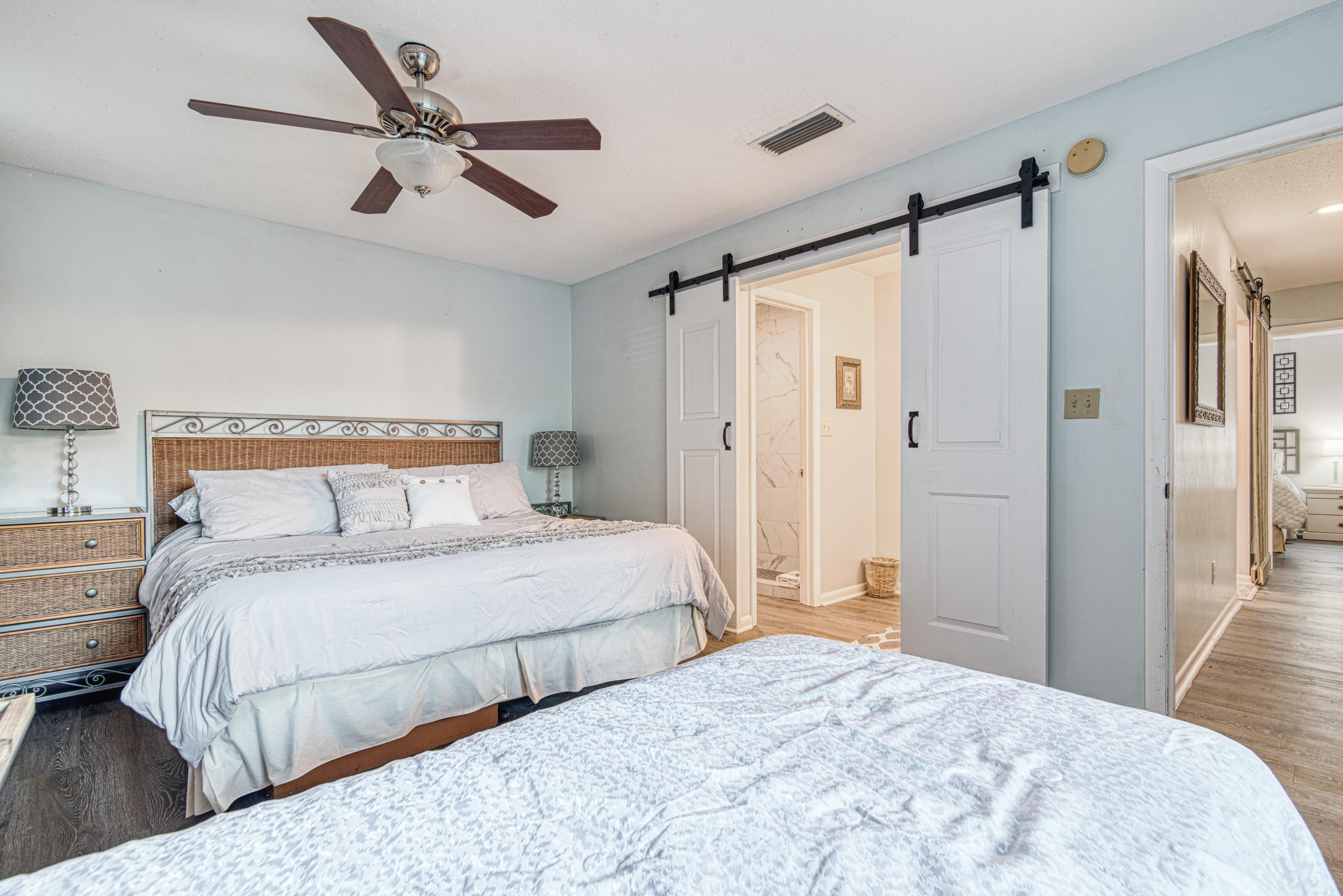 LINKSIDE VILLAGE UNIT 1 - Residential