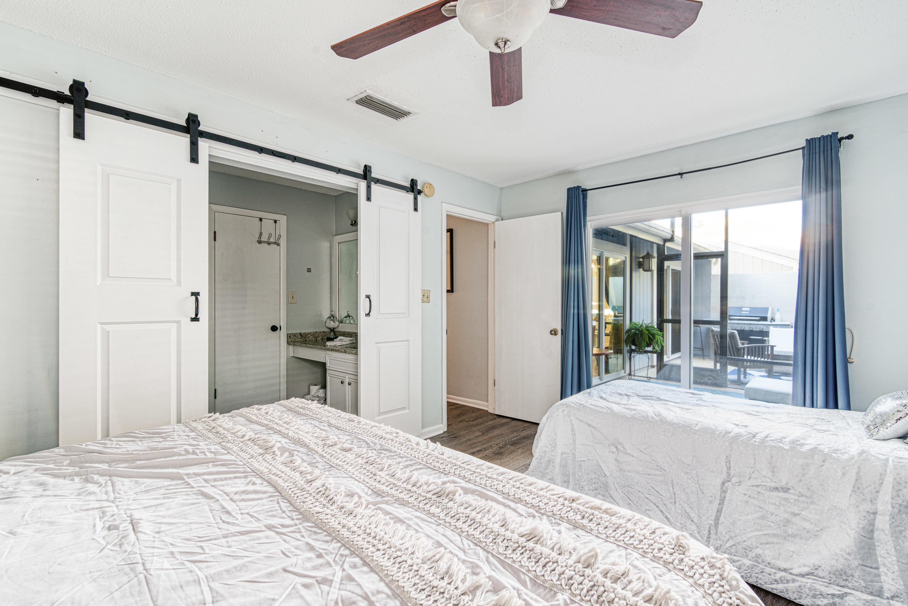 LINKSIDE VILLAGE UNIT 1 - Residential