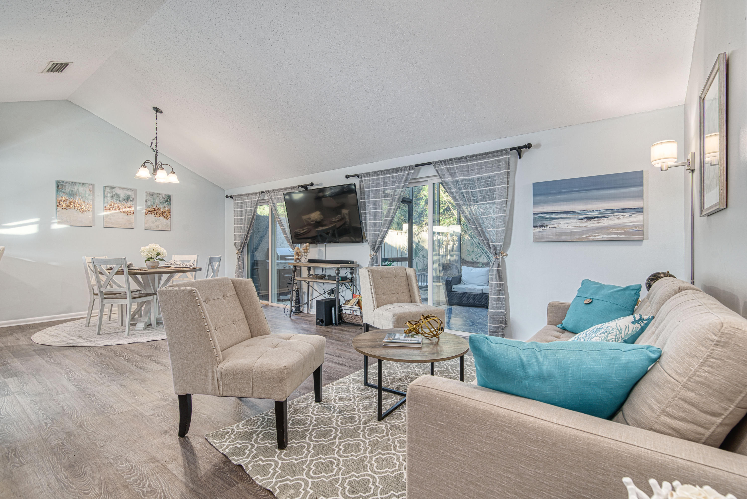 LINKSIDE VILLAGE UNIT 1 - Residential