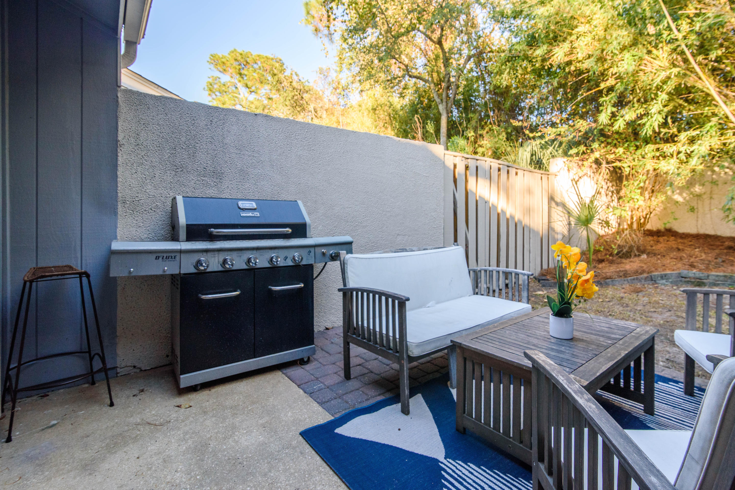 LINKSIDE VILLAGE UNIT 1 - Residential