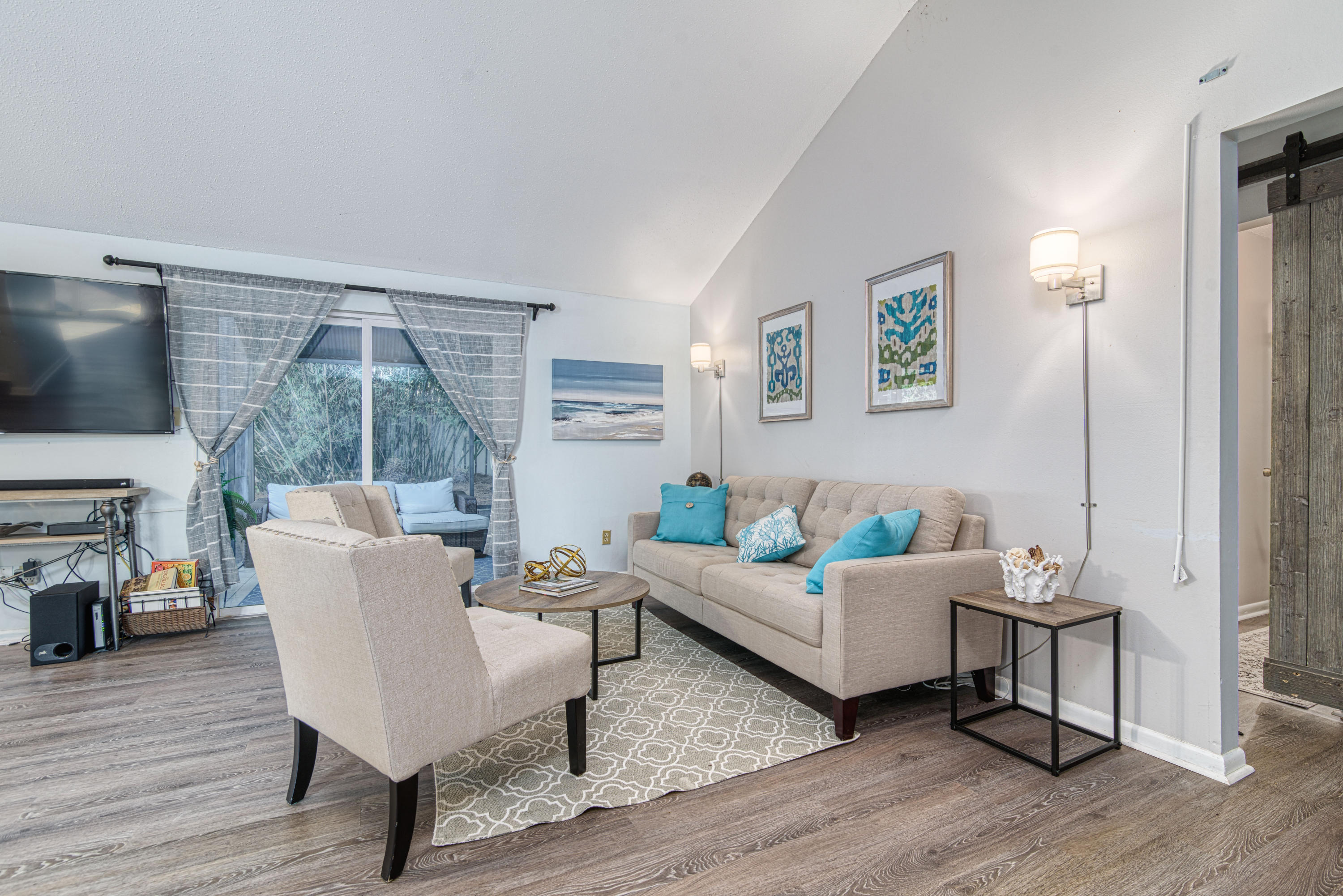 LINKSIDE VILLAGE UNIT 1 - Residential