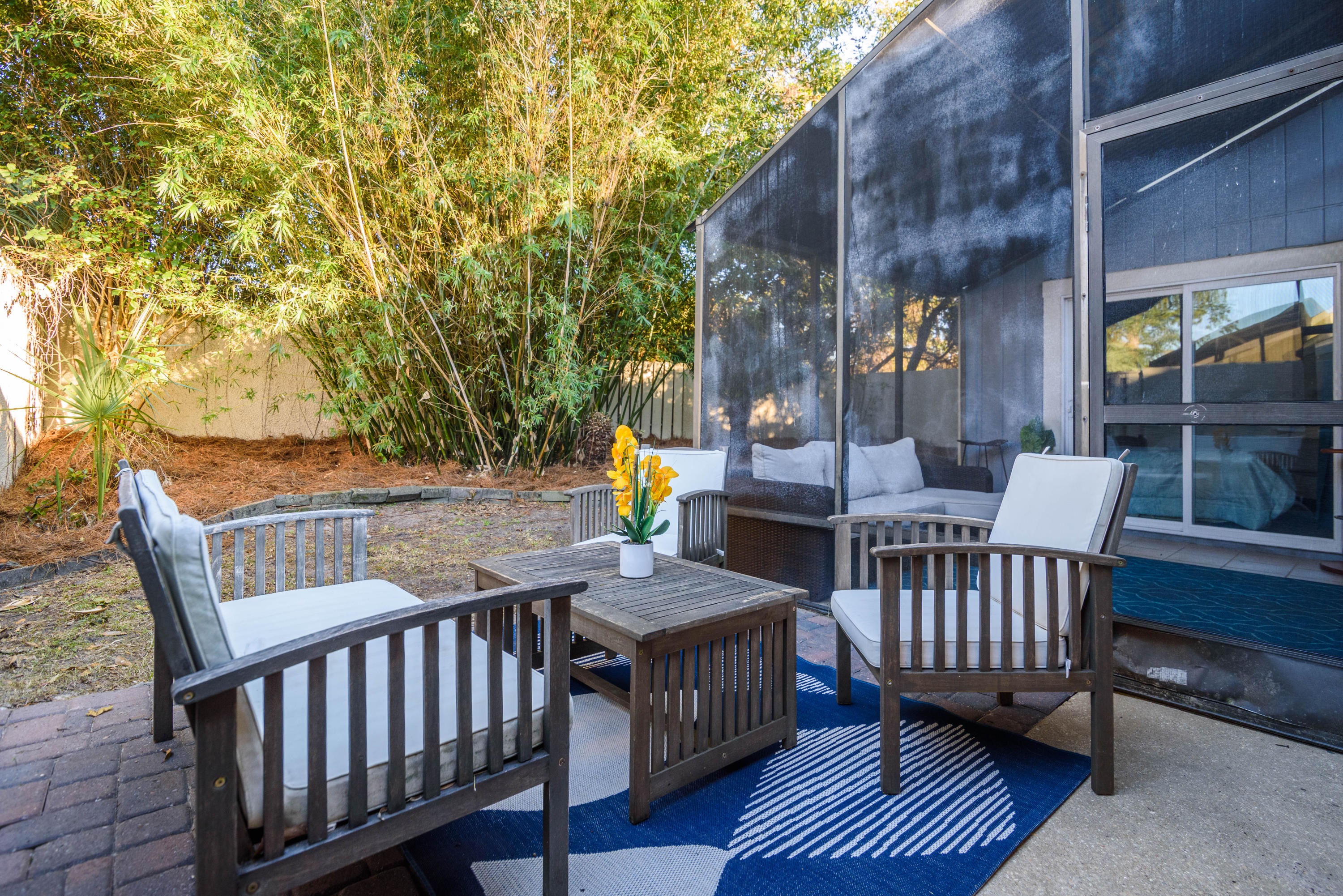 LINKSIDE VILLAGE UNIT 1 - Residential