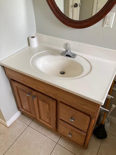 KELLYS 3RD ADDN TO DESTIN - Residential Lease