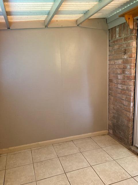 KELLYS 3RD ADDN TO DESTIN - Residential Lease