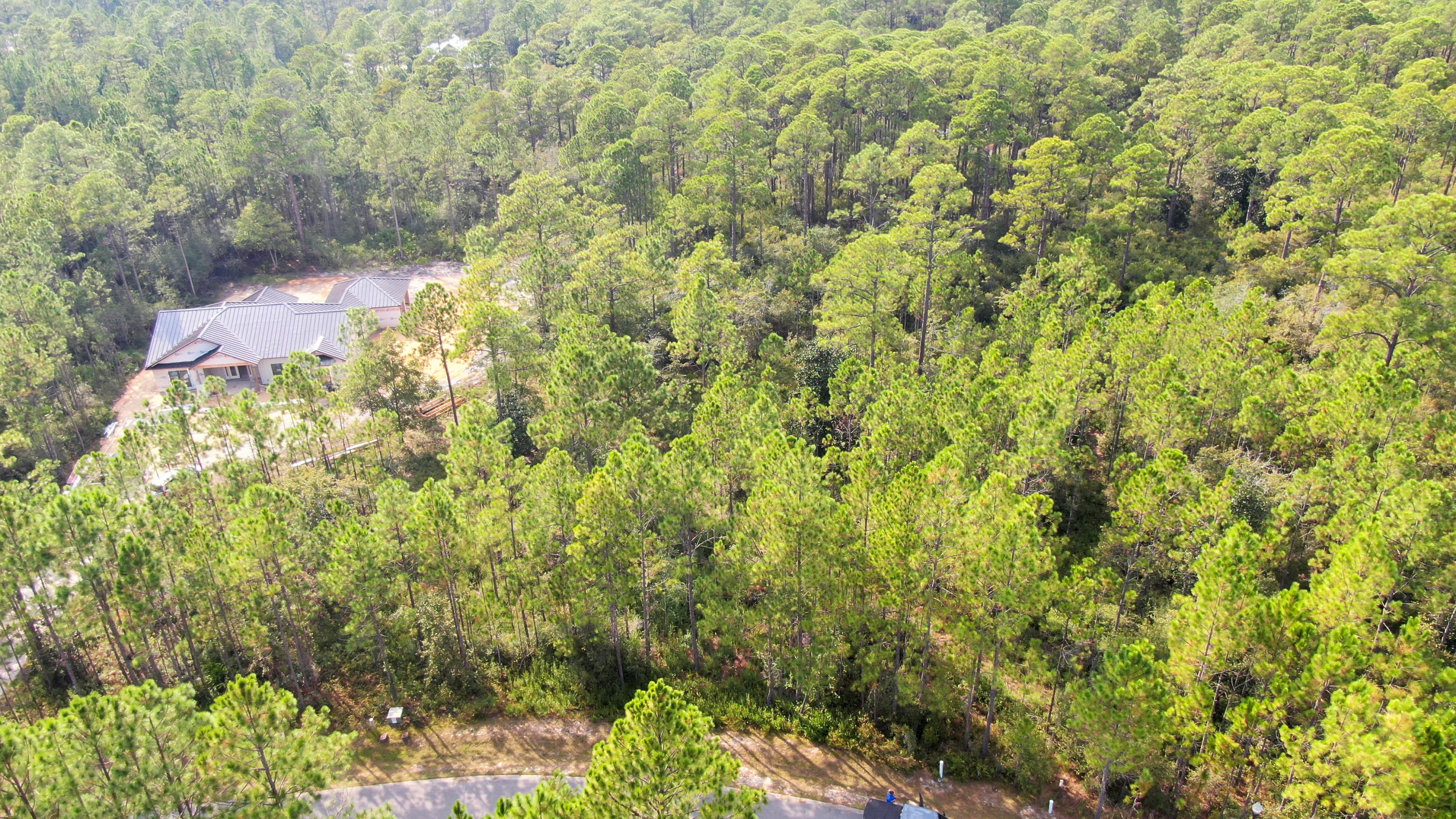 SECLUSION BAY - Land