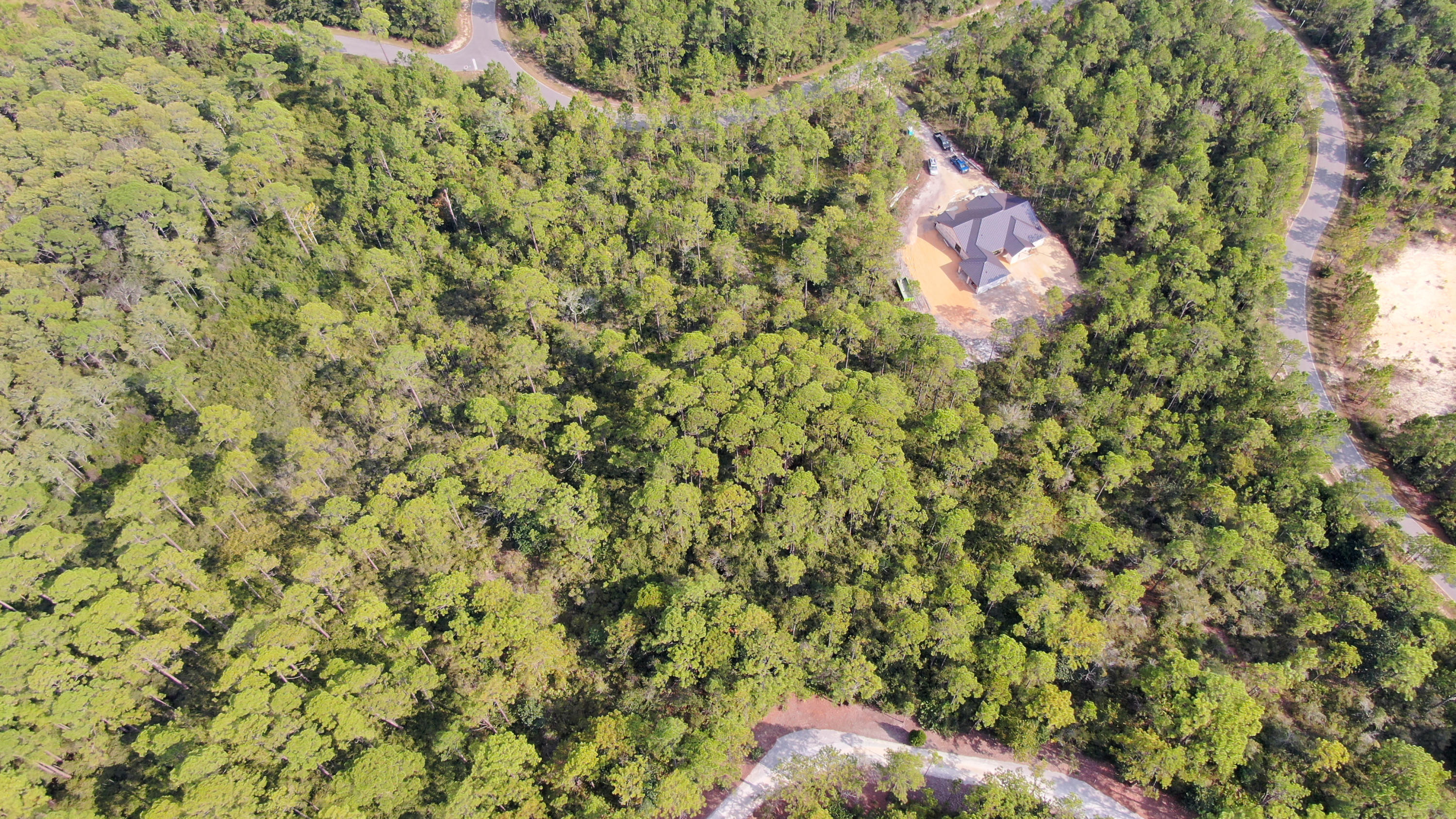 SECLUSION BAY - Land