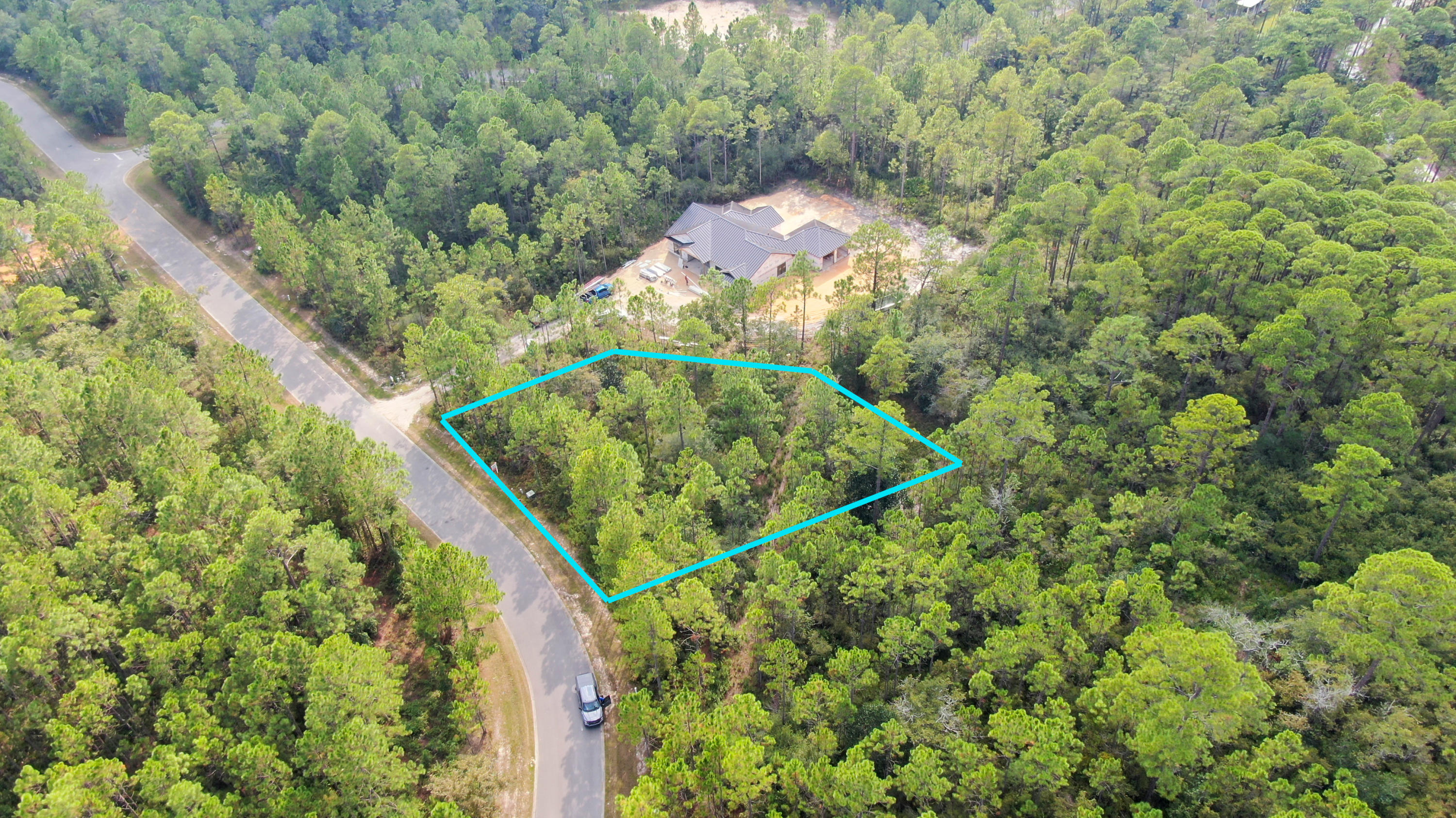 SECLUSION BAY - Land