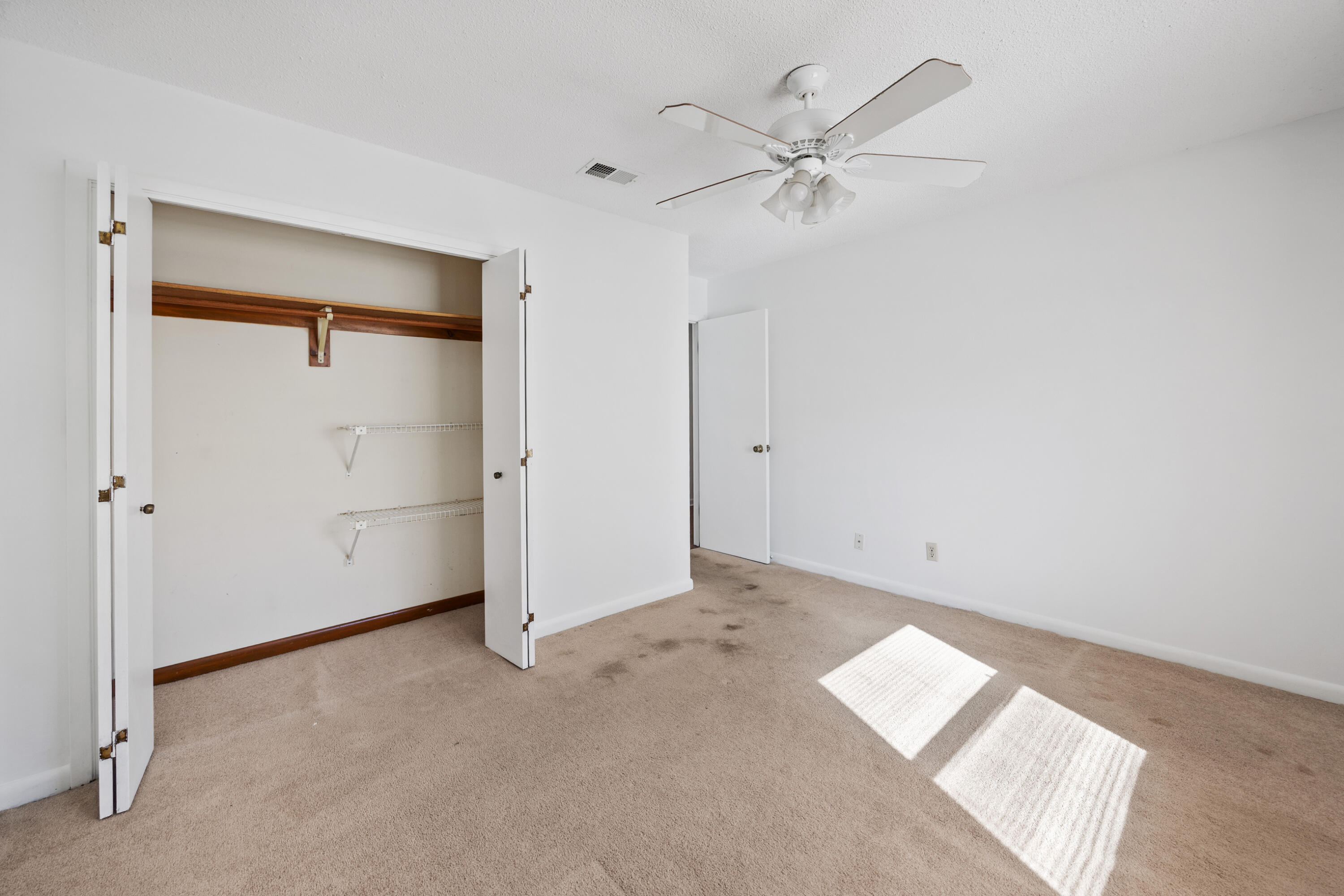 PINEWOOD ESTATES - Residential